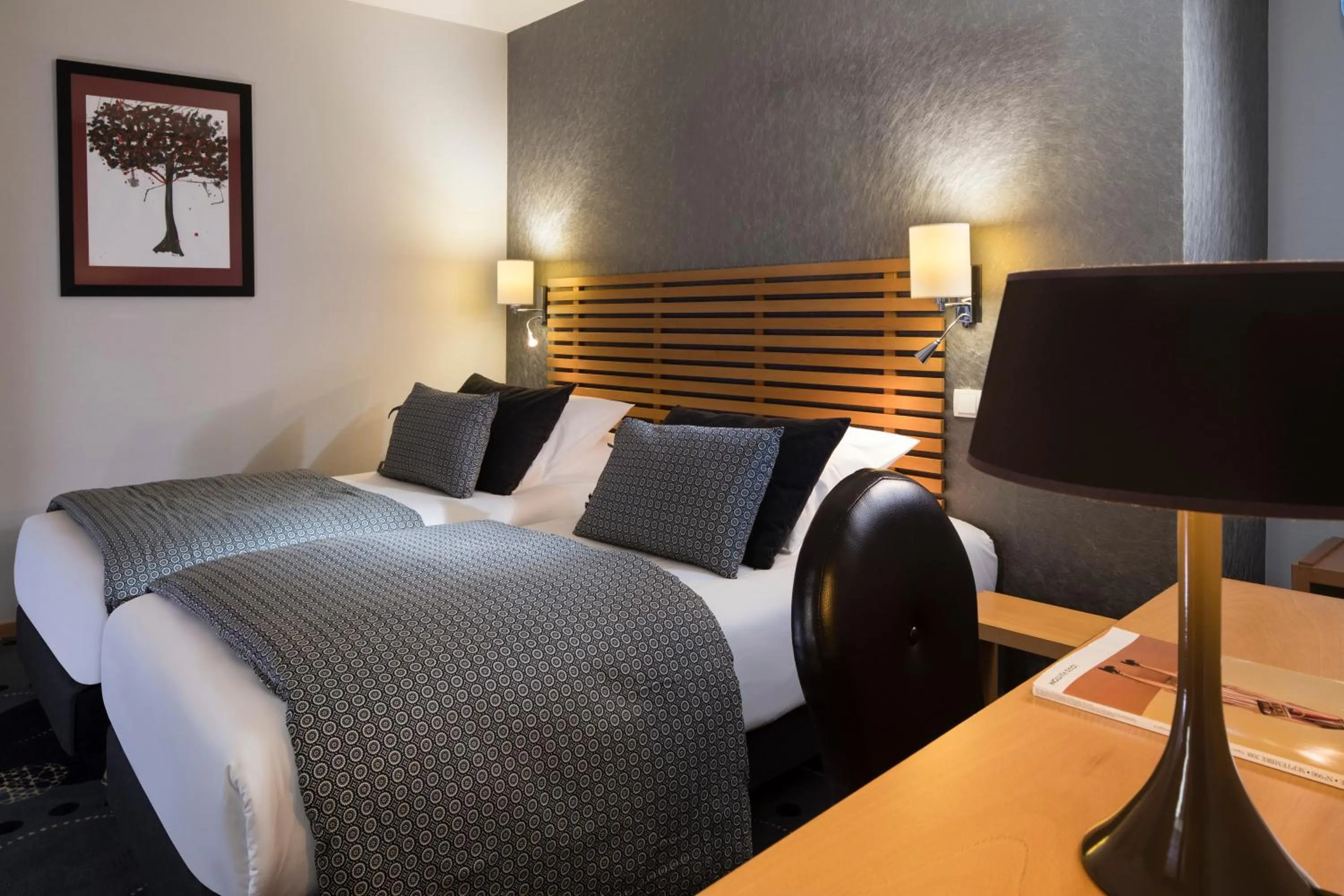 Bedroom, Bed in Best Western Plus Hotel De La Regate-Erdre