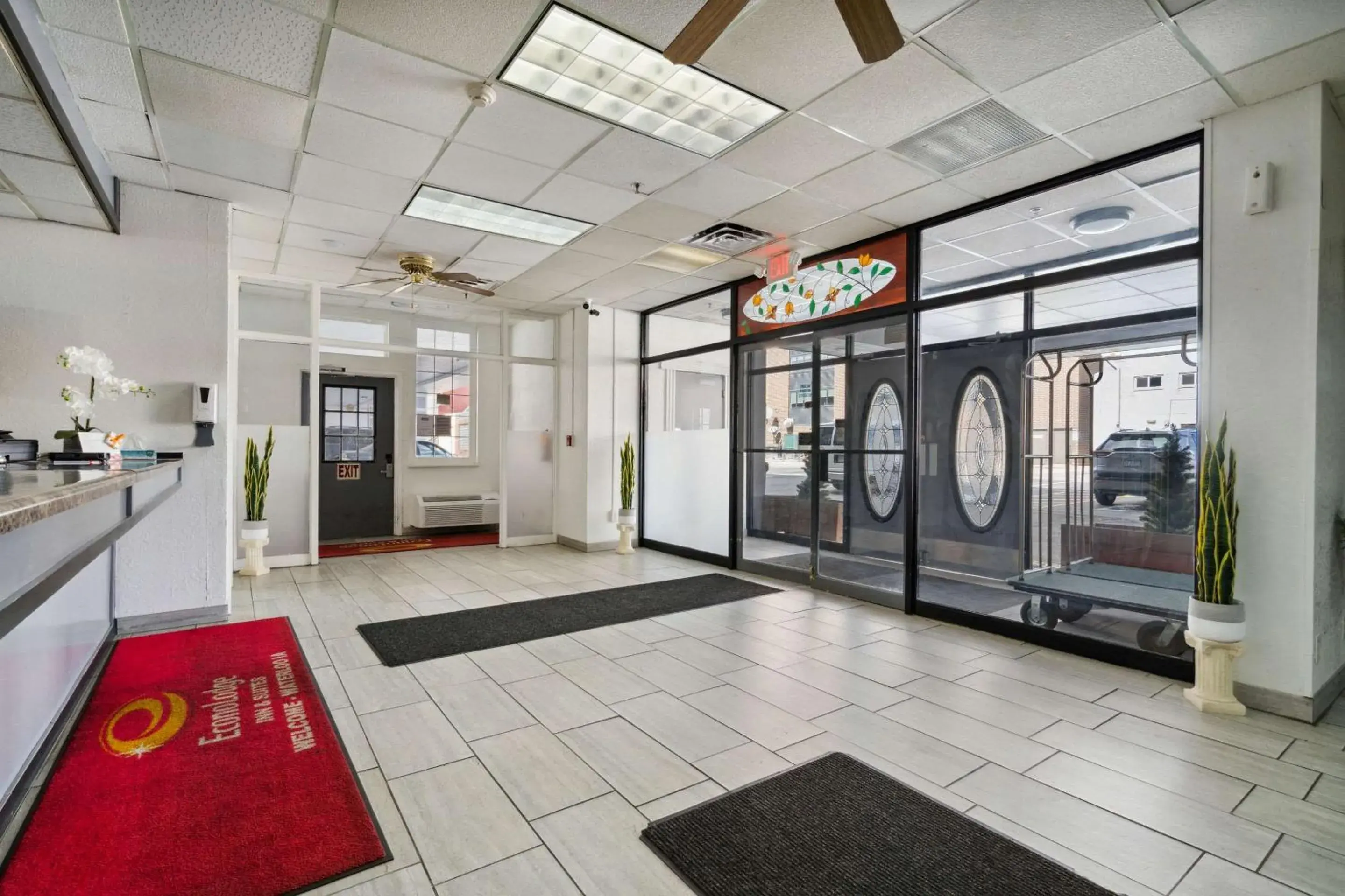 Lobby or reception in Econo Lodge Inn & Suites