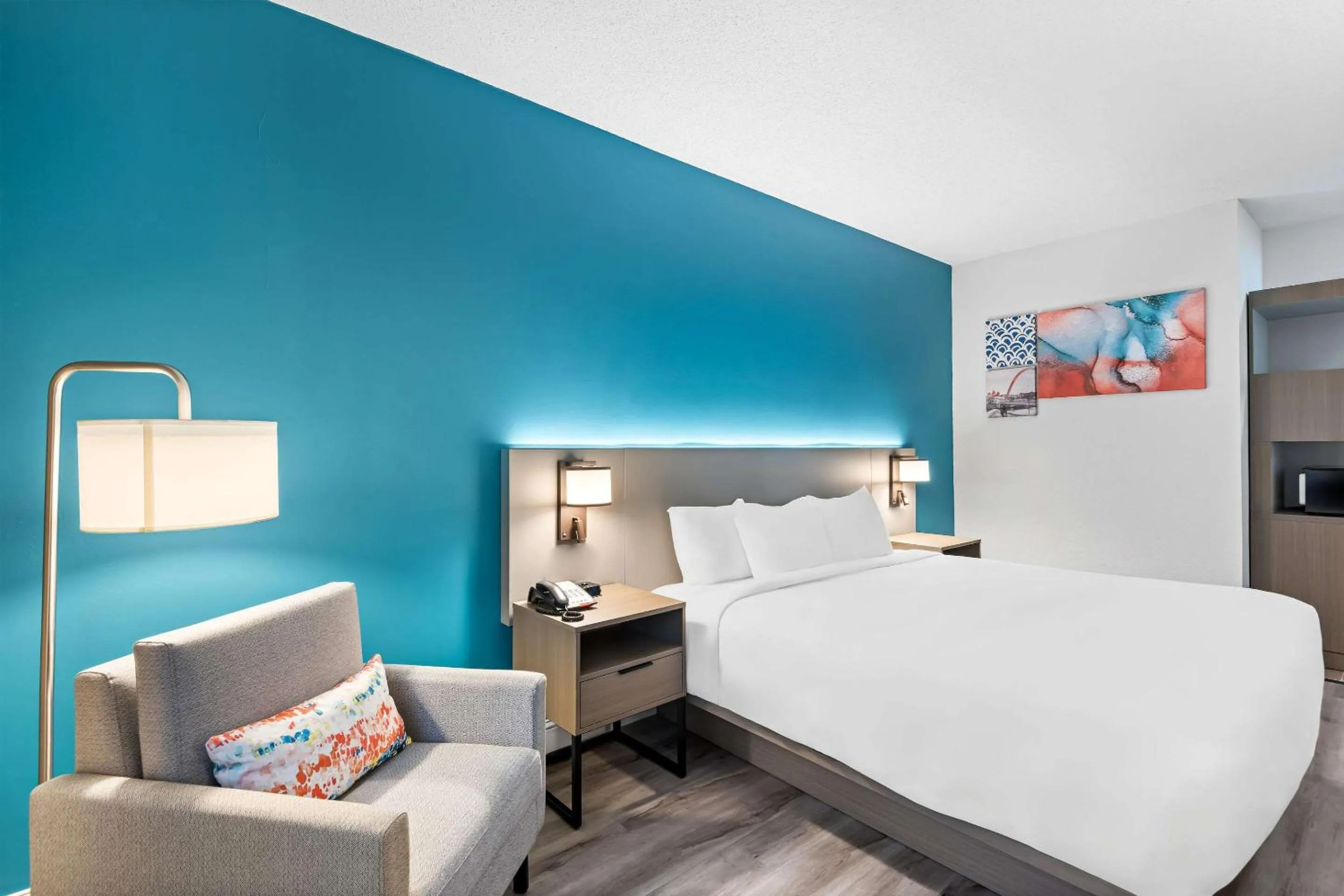 Bedroom, Bed in Comfort Inn & Suites