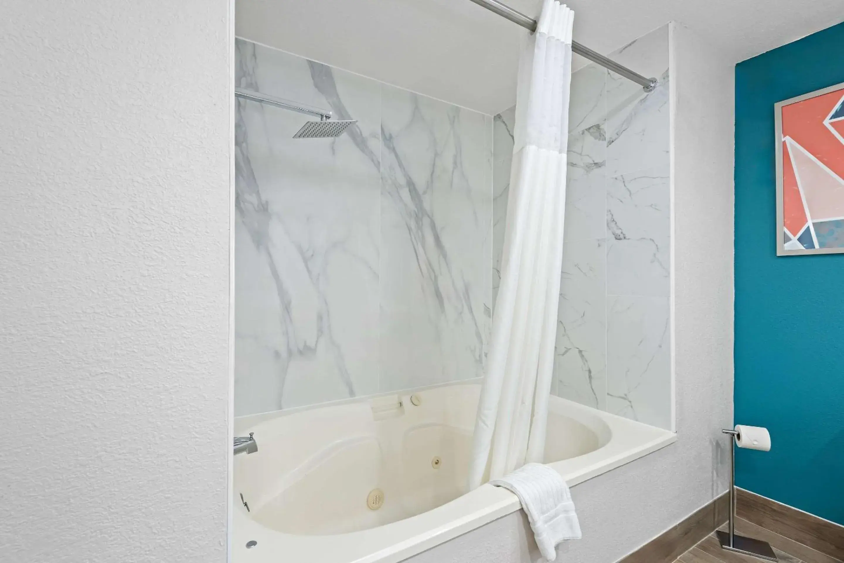 Bedroom in Comfort Inn & Suites Bedroom in Comfort Inn & Suites