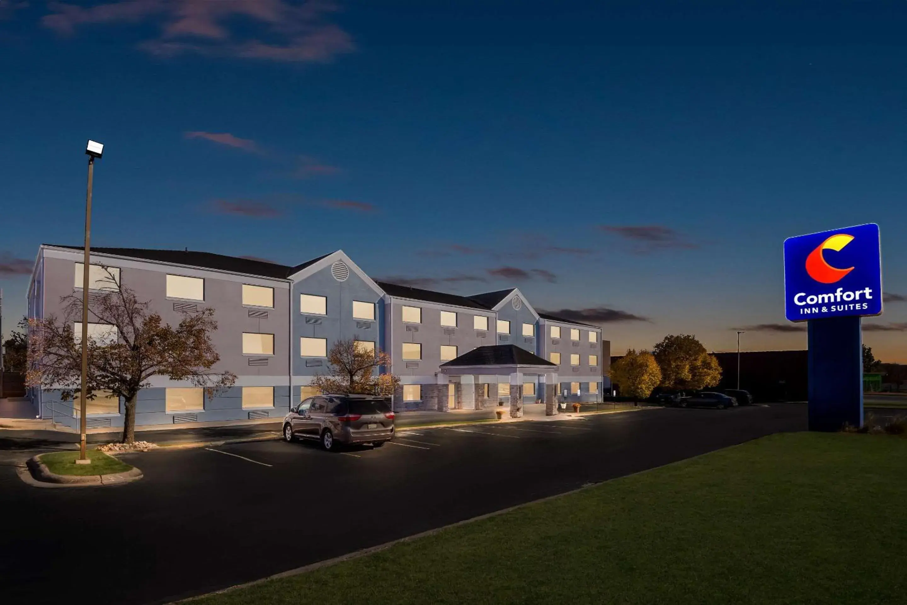 Property building in Comfort Inn & Suites Property building in Comfort Inn & Suites