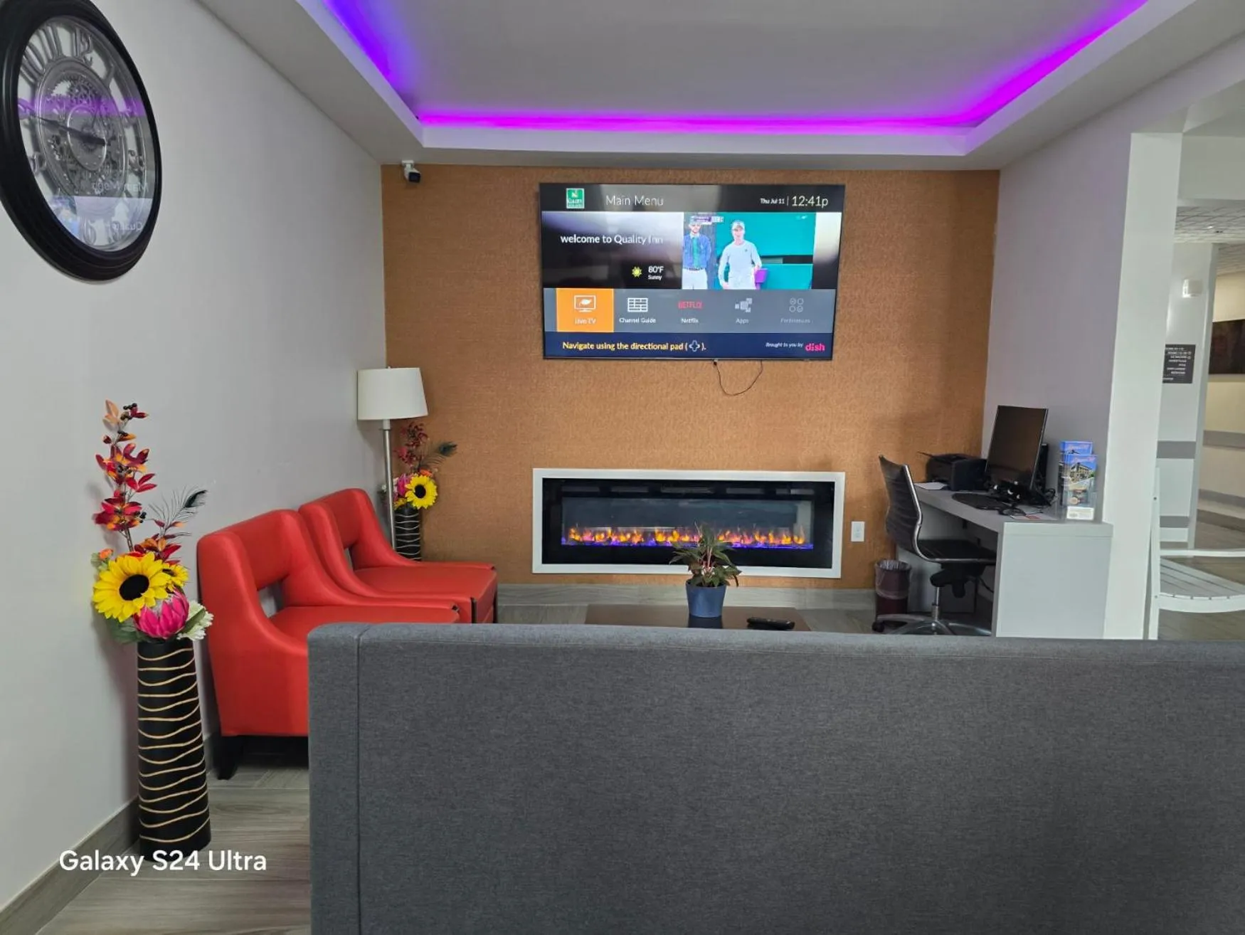 Comfort Inn & Suites