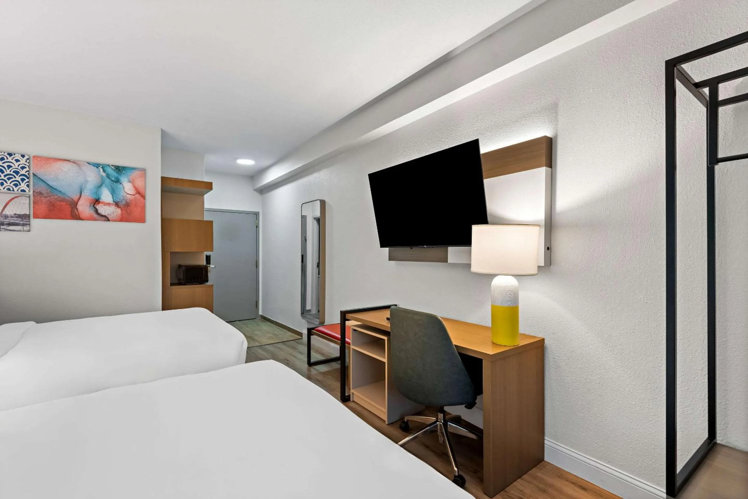 Bedroom, Bed in Comfort Inn & Suites