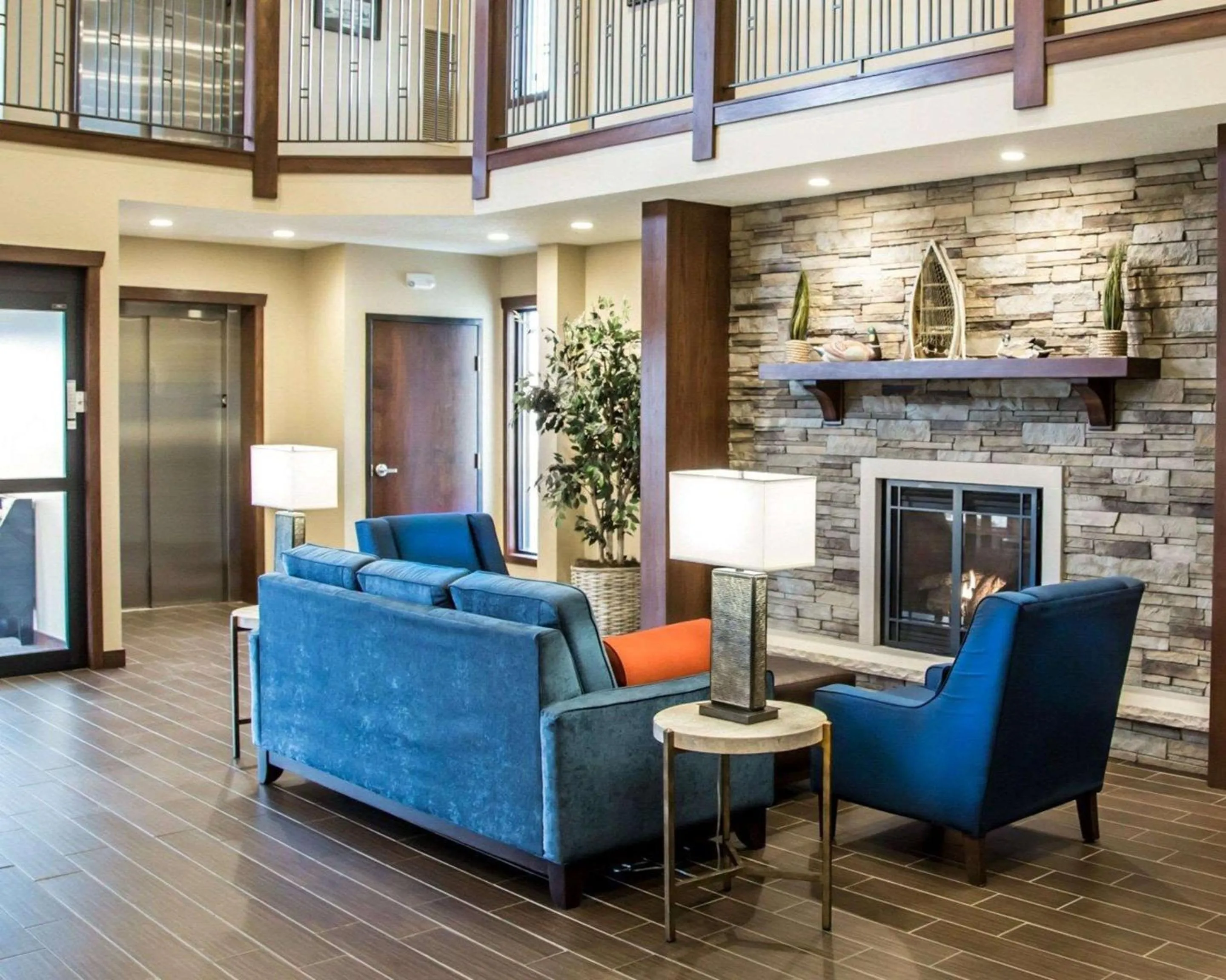 Lobby or reception in Comfort Inn & Suites Riverview near Davenport and I-80