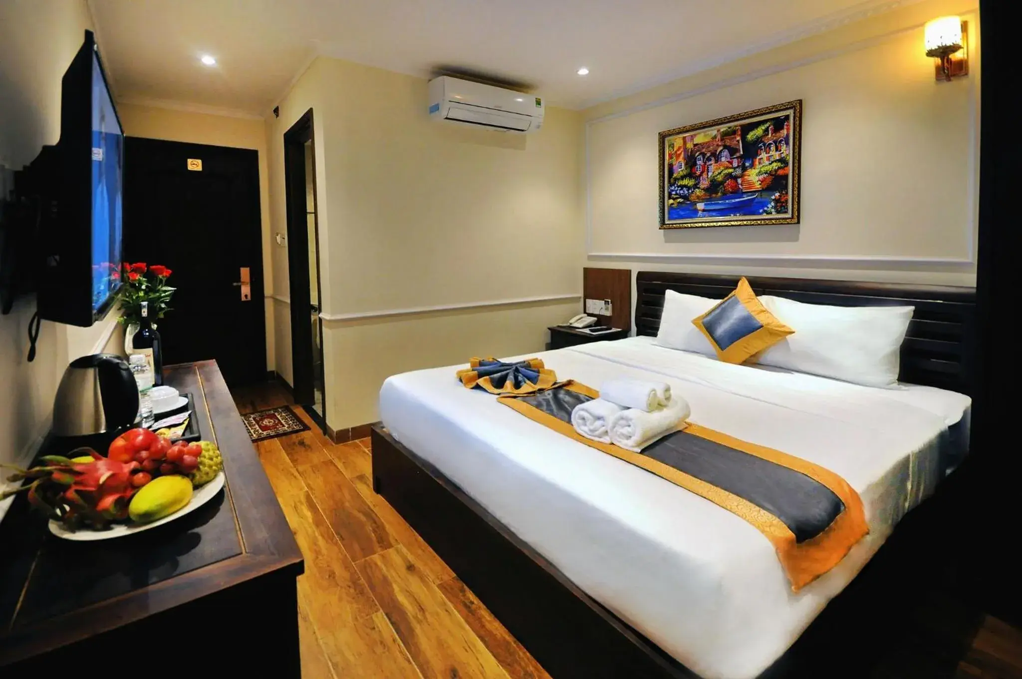 Bed in Apollo Hotel Nha Trang Beach Bed in Apollo Hotel Nha Trang Beach