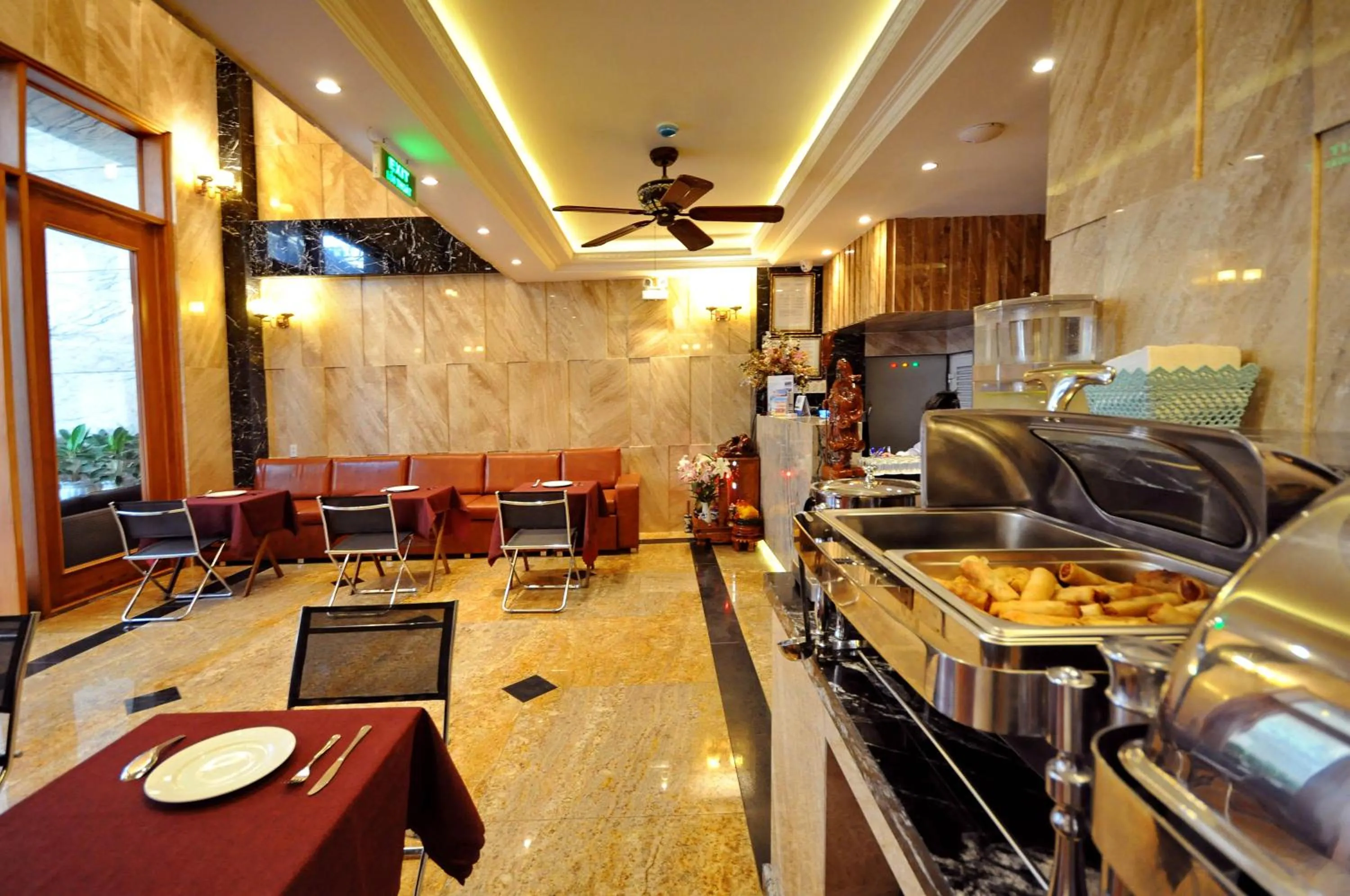 Restaurant/places to eat in Apollo Hotel Nha Trang Beach