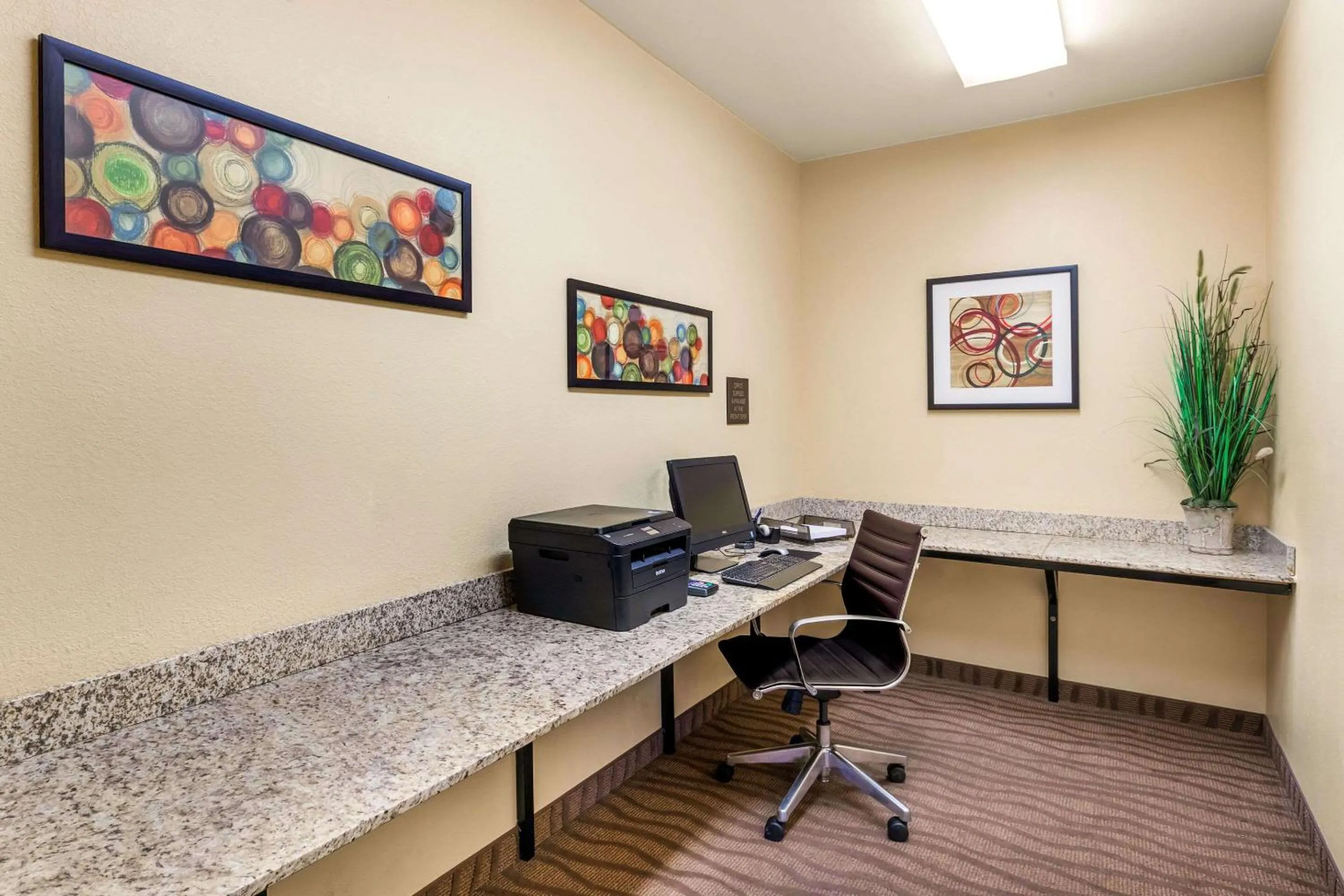 On site in Comfort Suites Burlington