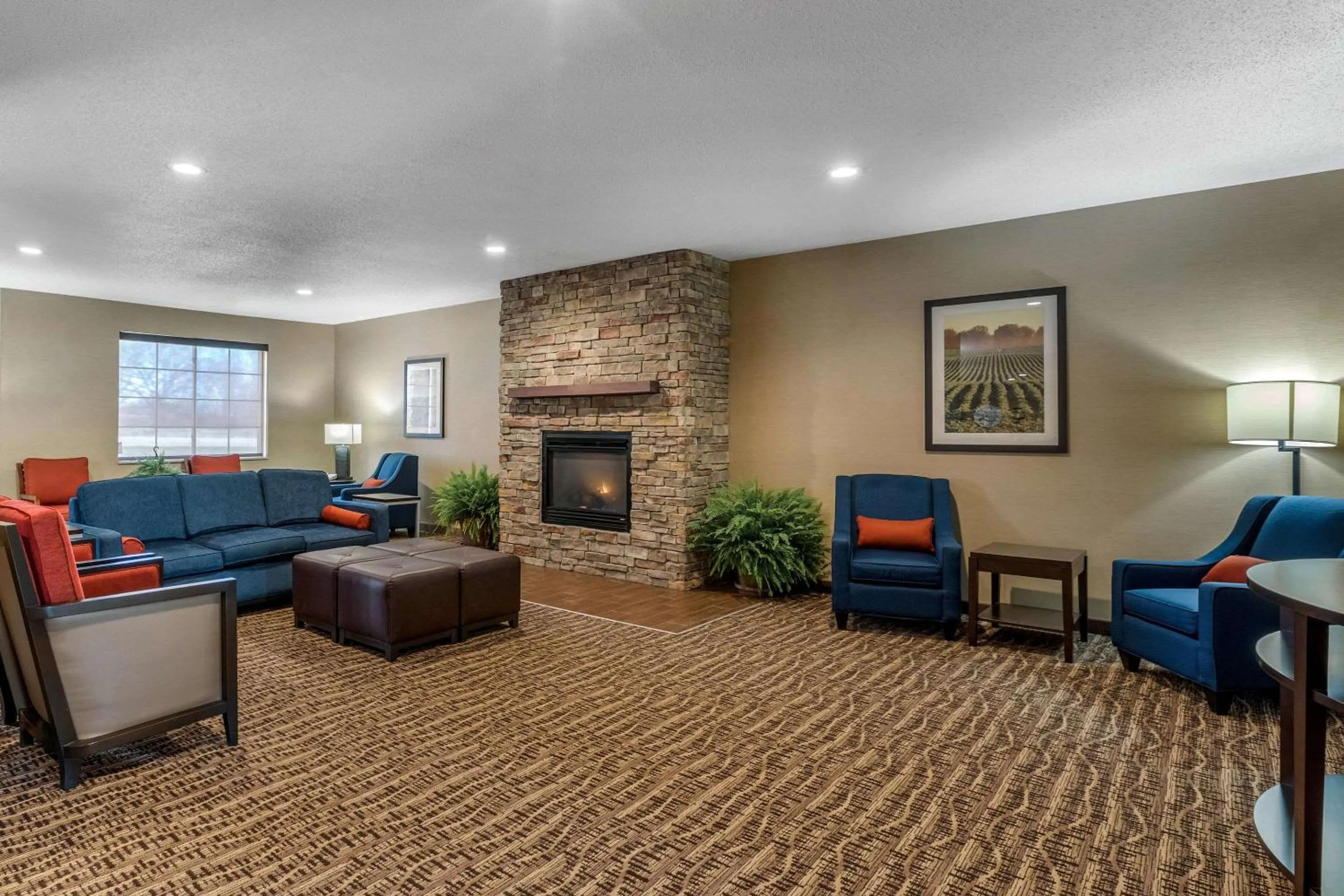 Lobby or reception in Comfort Suites