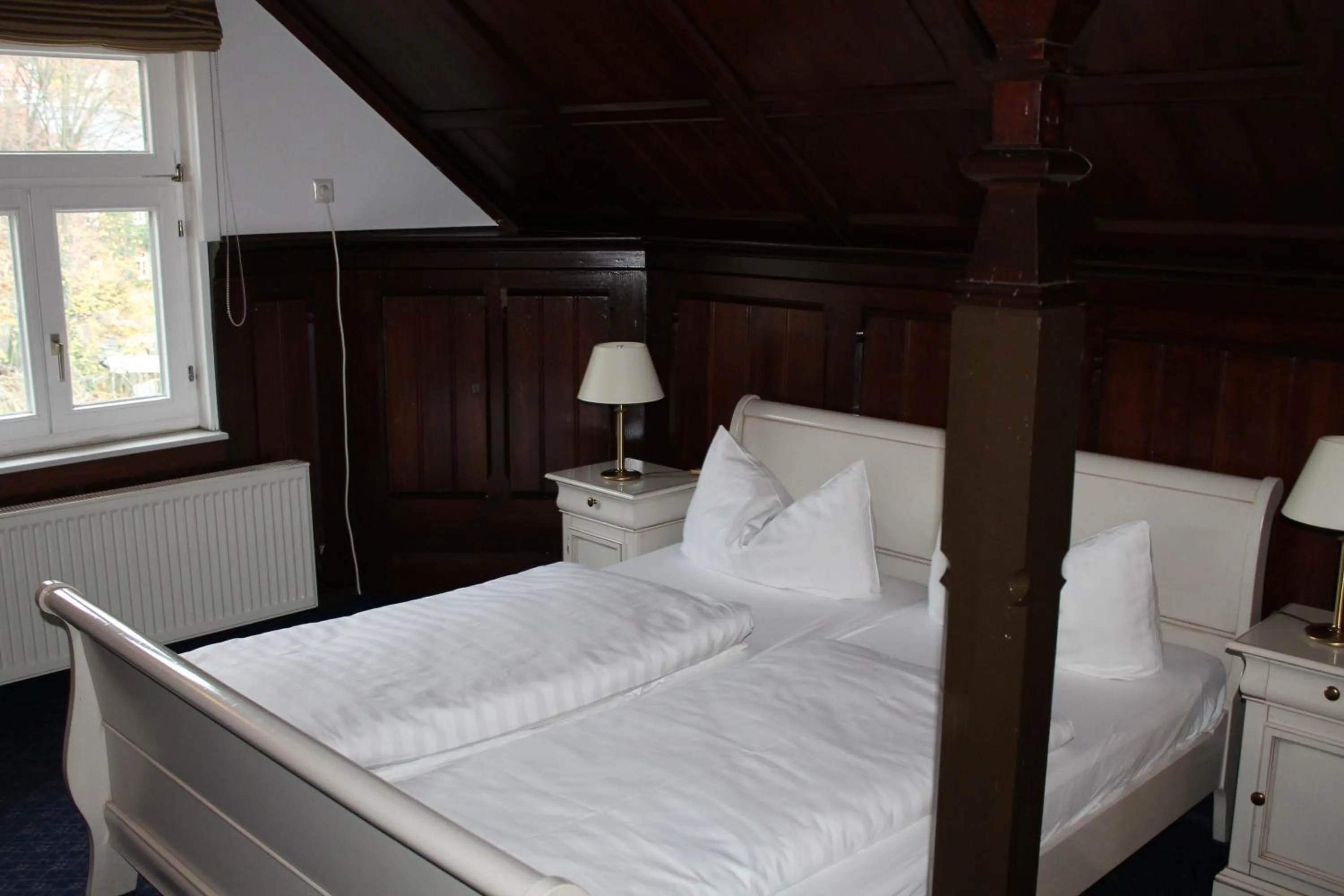 Decorative detail, Bed in Fürstenhof Wernigerode Garni