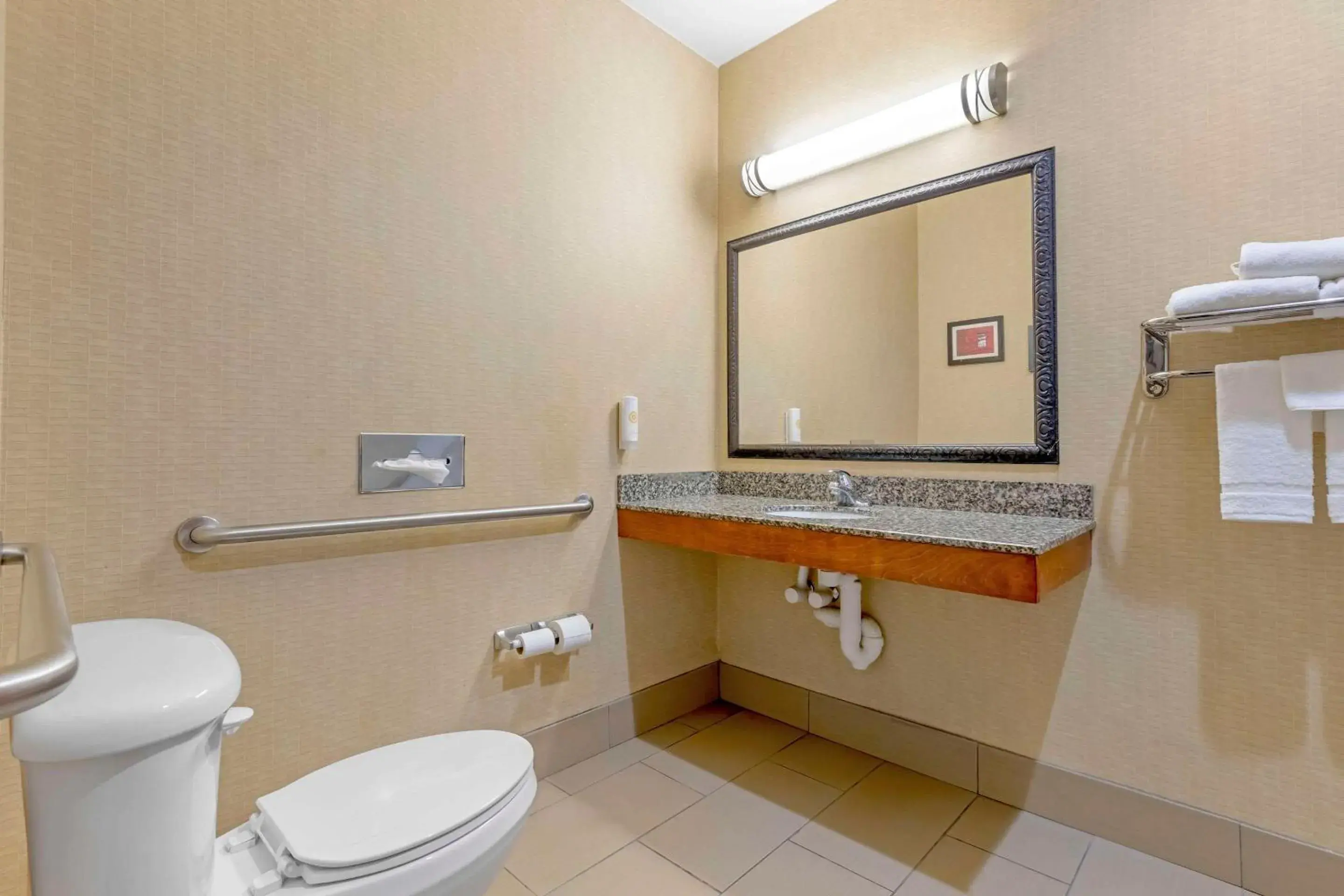 Bedroom in Comfort Inn & Suites Grinnell near I-80 Bedroom in Comfort Inn & Suites Grinnell near I-80