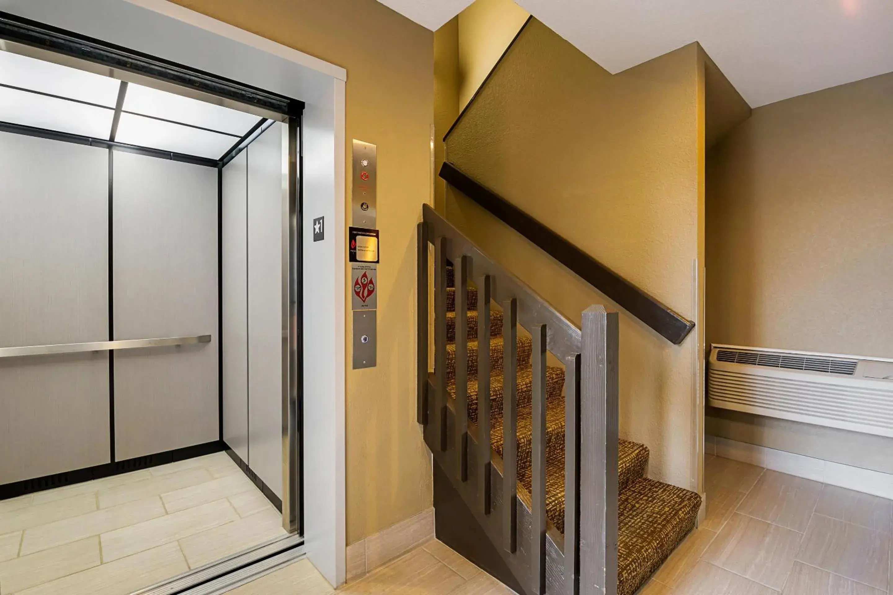 Lobby or reception in Quality Inn Waverly Lobby or reception in Quality Inn Waverly