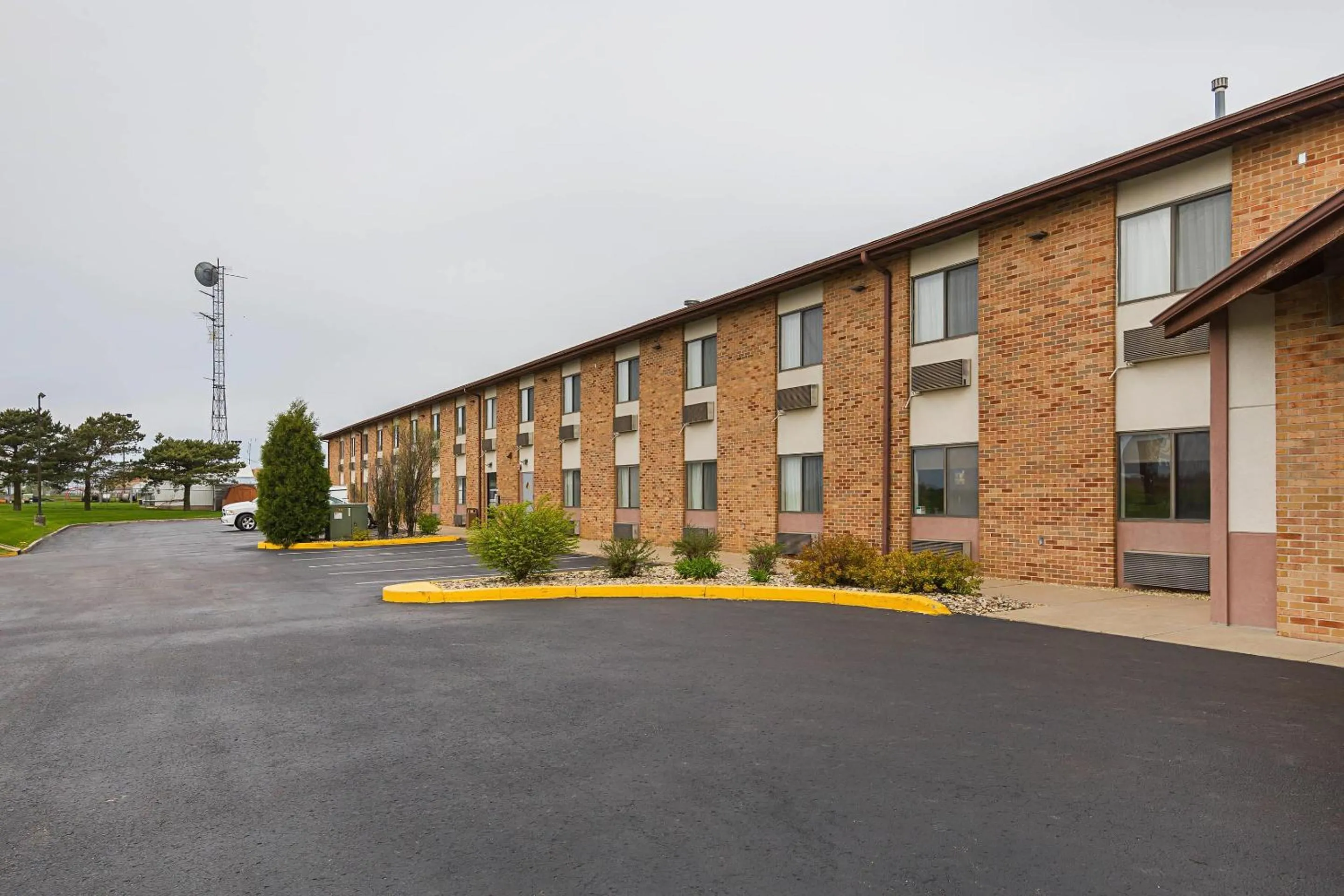 Property building in Quality Inn Waverly