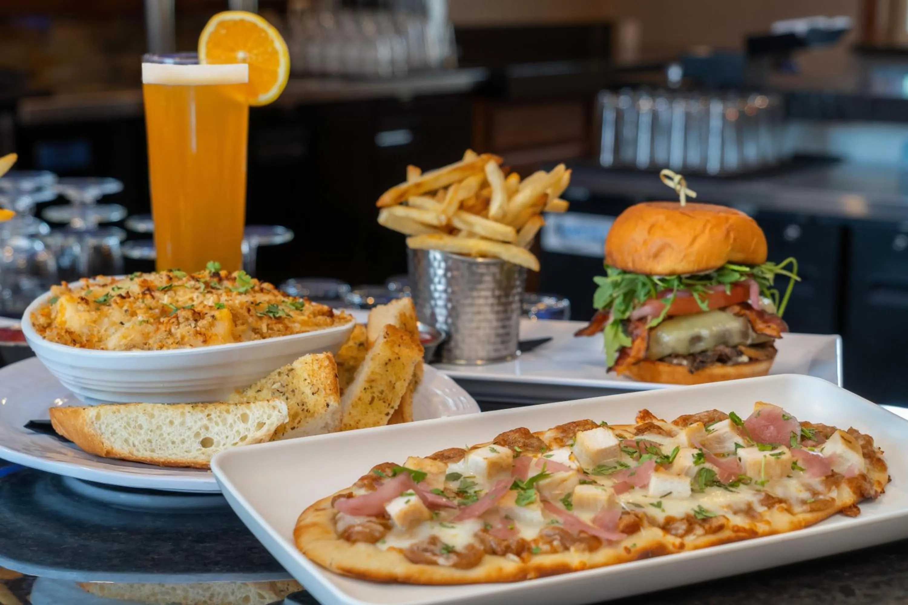 Restaurant/places to eat in Hampton Inn & Suites Seattle North/Lynnwood