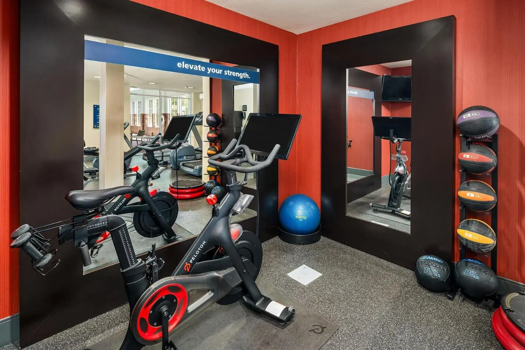Fitness centre/facilities in Hampton Inn & Suites Seattle North/Lynnwood Fitness centre/facilities in Hampton Inn & Suites Seattle North/Lynnwood