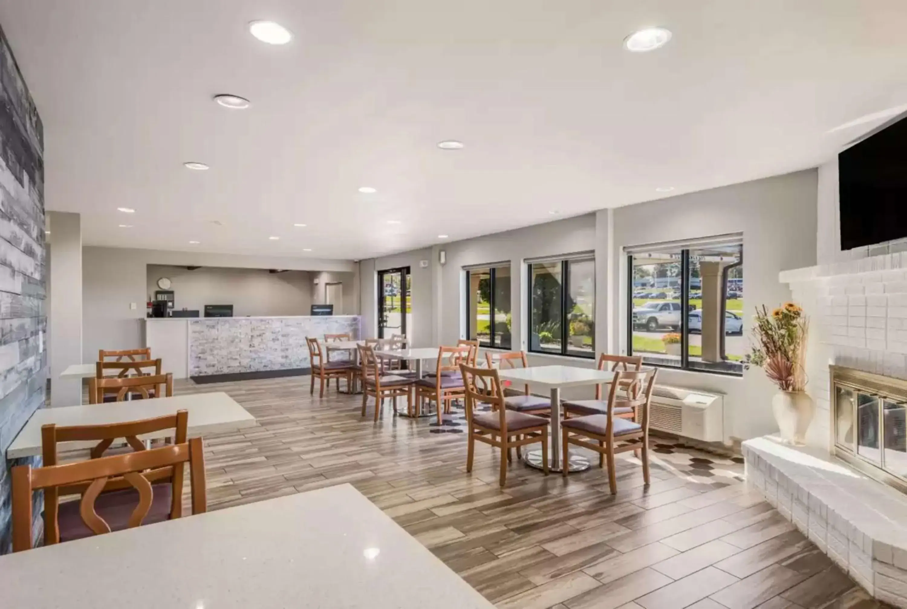 Restaurant/places to eat in Sonesta Essential Des Moines Restaurant/places to eat in Sonesta Essential Des Moines