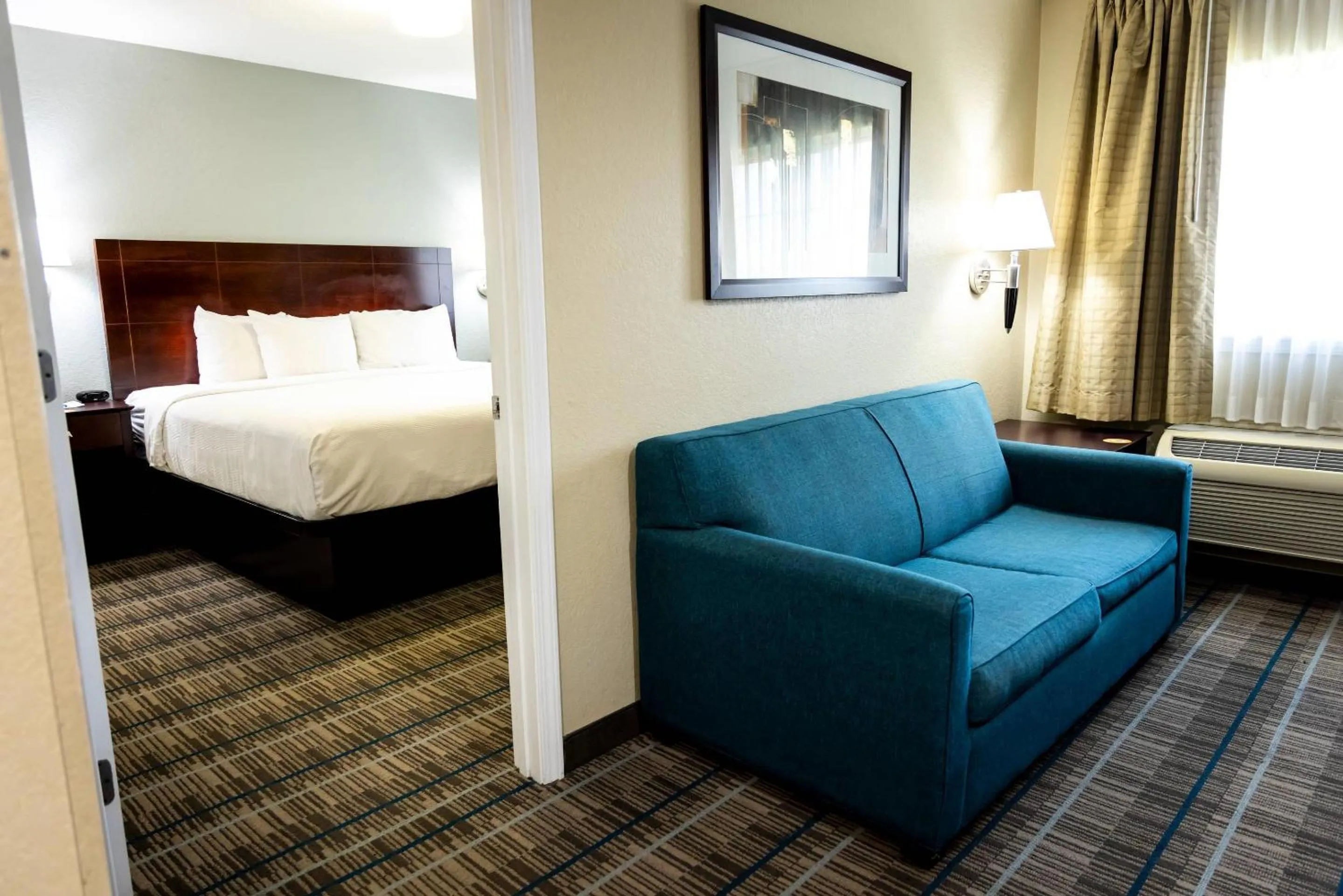 Bedroom, Bed in MainStay Suites Coralville - Iowa City