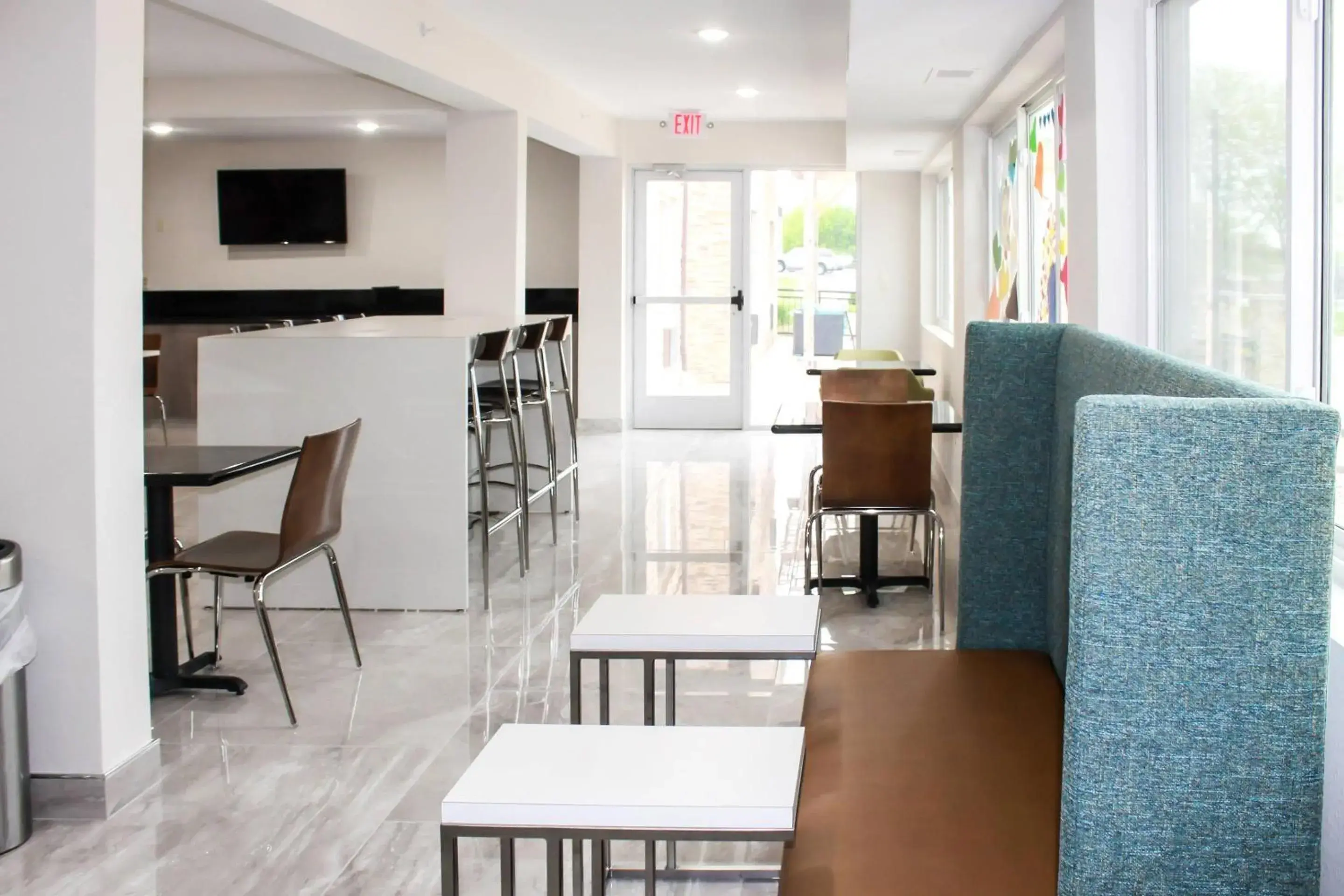 Breakfast in Clarion Pointe Bettendorf - Quad Cities Breakfast in Clarion Pointe Bettendorf - Quad Cities