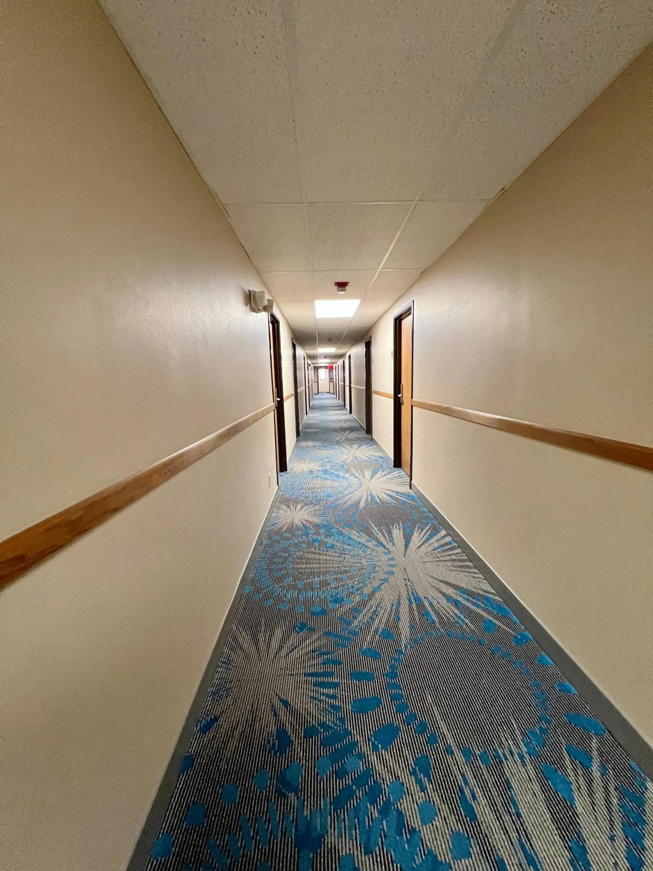 Reston Inn & Suites
