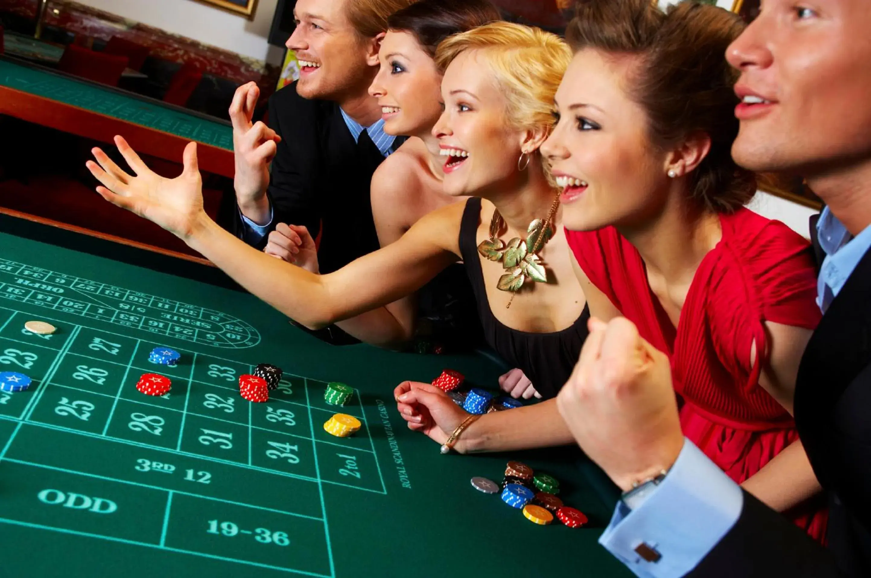 King Suite with Whirlpool - Casino package – Includes $50 casino credit in Clifton Victoria Inn at the Falls King Suite with Whirlpool - Casino package – Includes $50 casino credit in Clifton Victoria Inn at the Falls