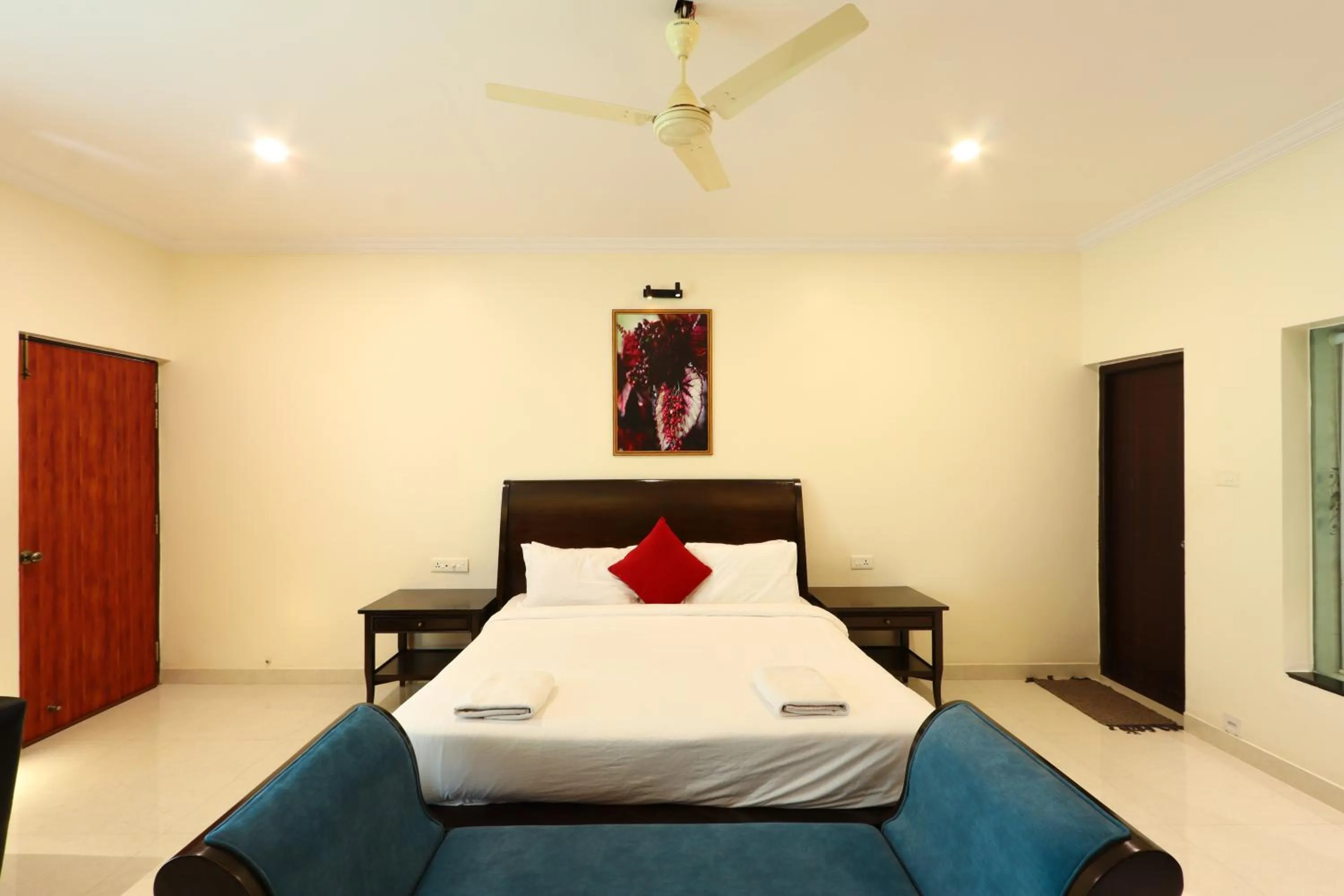 Bedroom, Bed in Wild Berry Resort Agonda