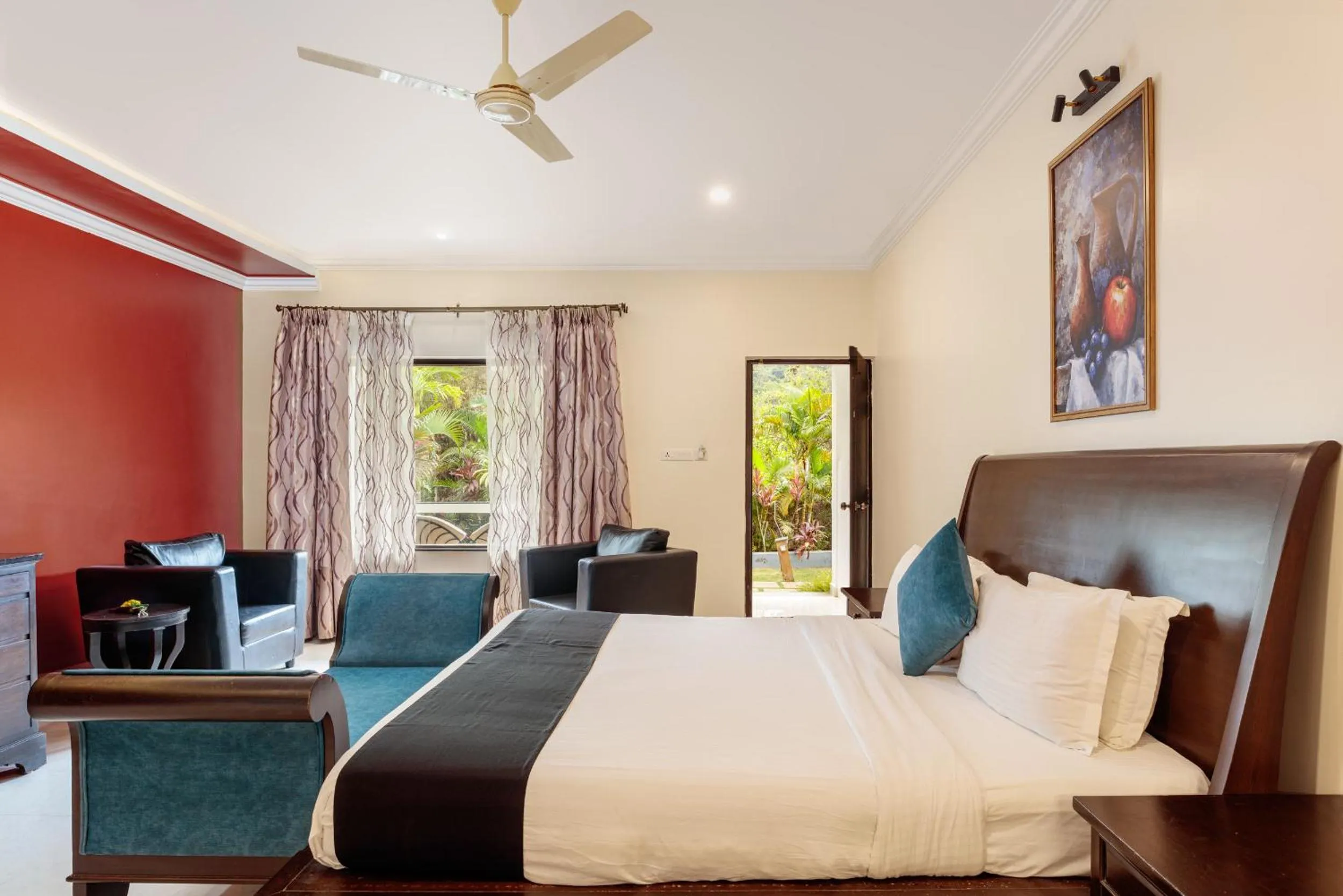 Bed in Wild Berry Resort Agonda