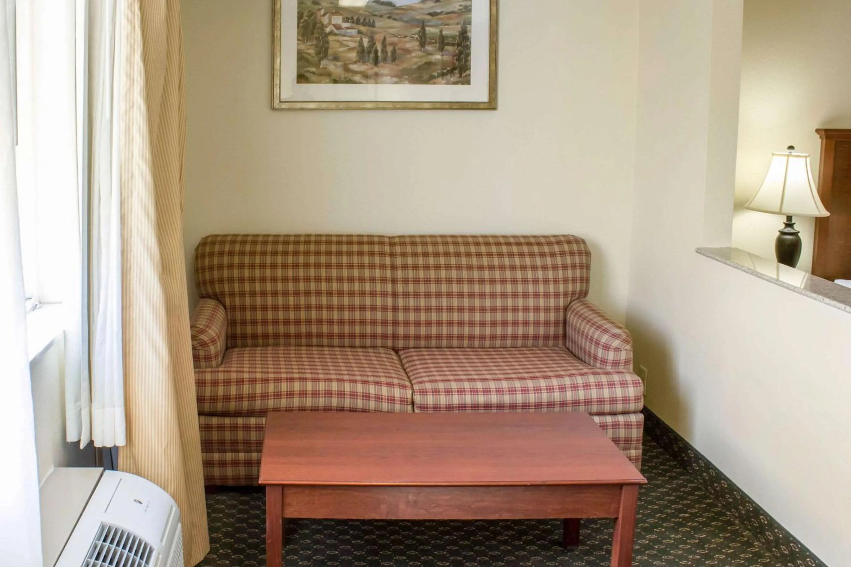 Photo of the whole room in Quality Inn & Suites Sioux City Southeast
