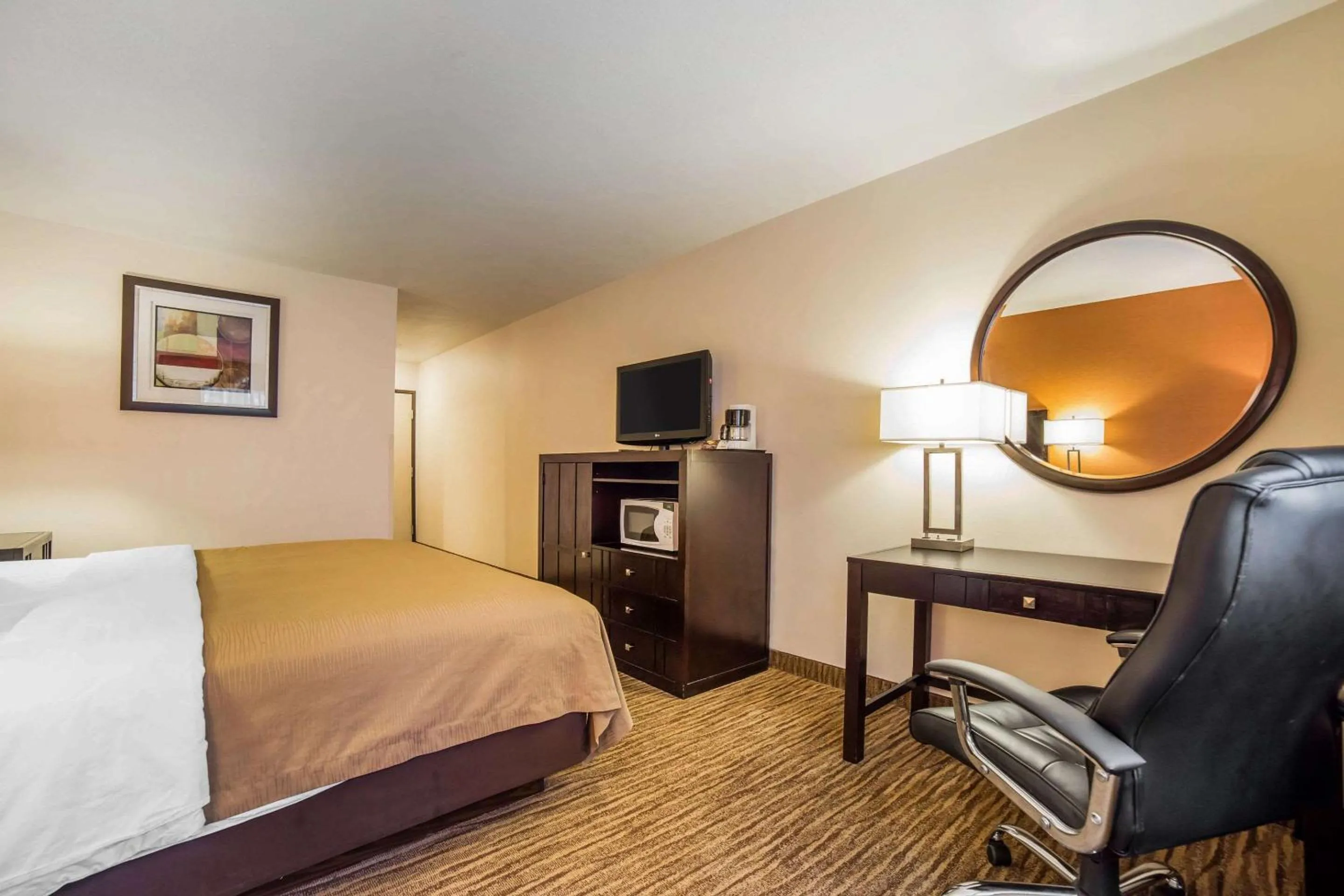 Bedroom, Bed in Quality Inn Post Falls - Coeur d'Alene