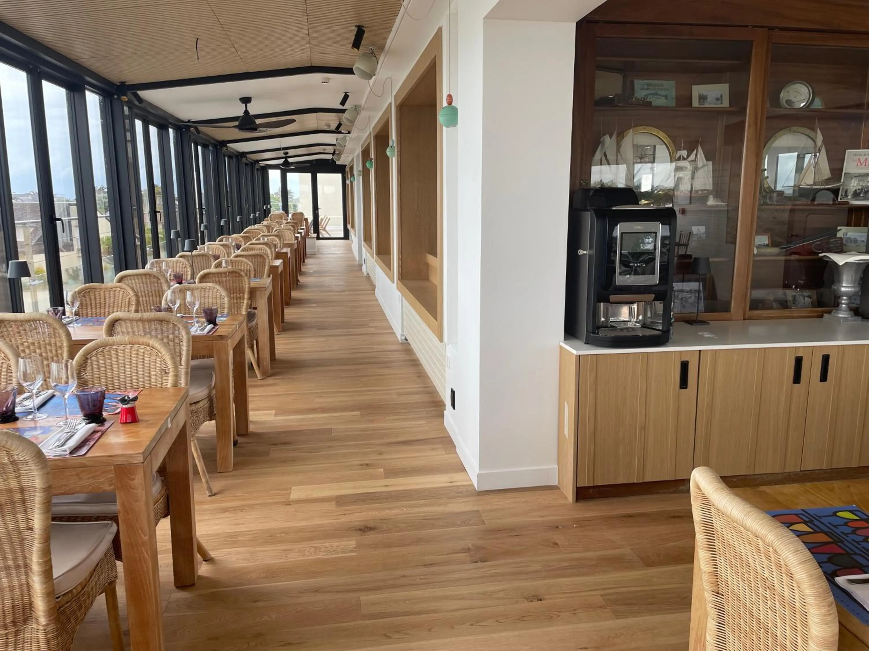 Restaurant/places to eat in Le Relais des Iles