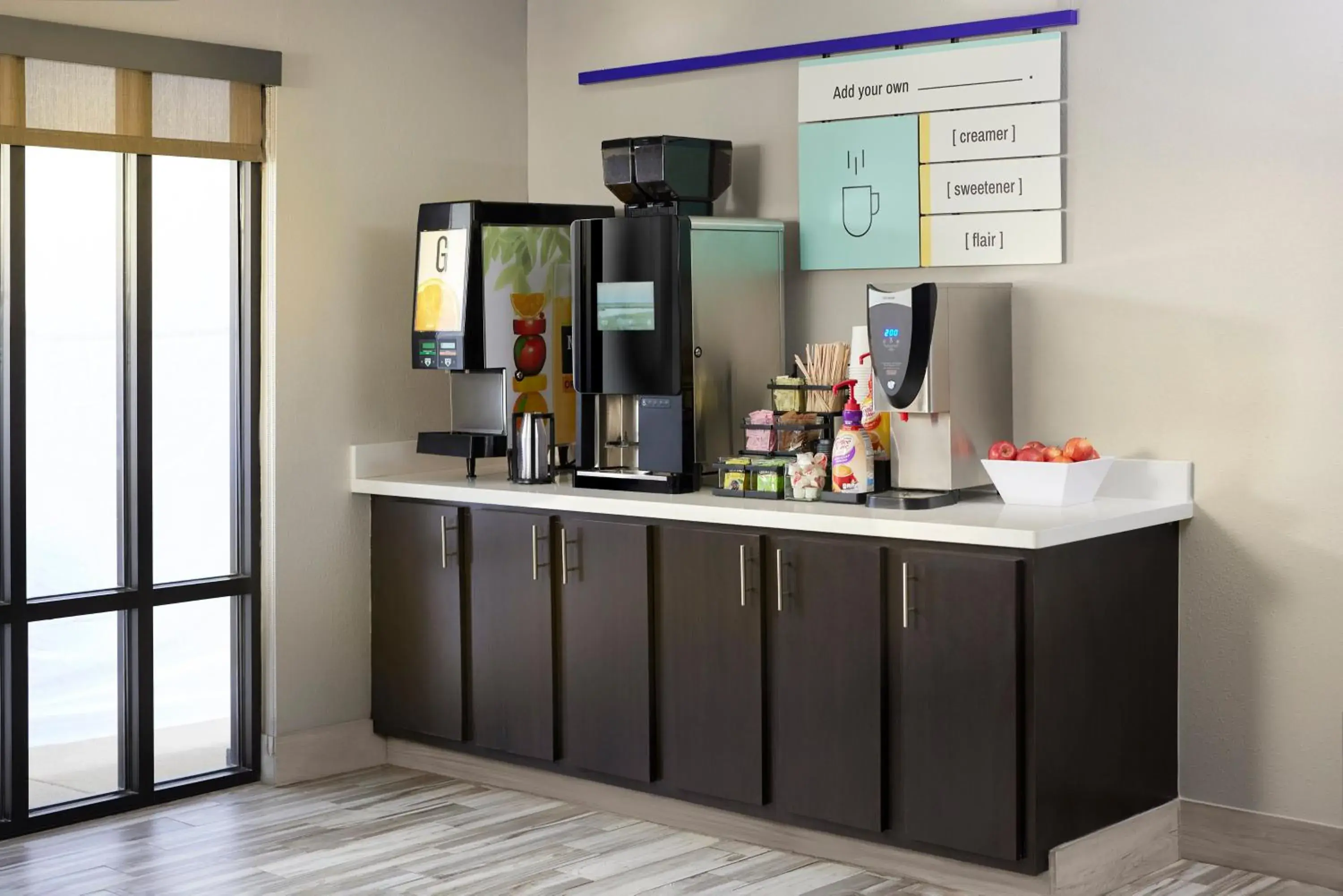 Bedroom in Garner Hotel Idaho Falls Southwest by IHG Bedroom in Garner Hotel Idaho Falls Southwest by IHG