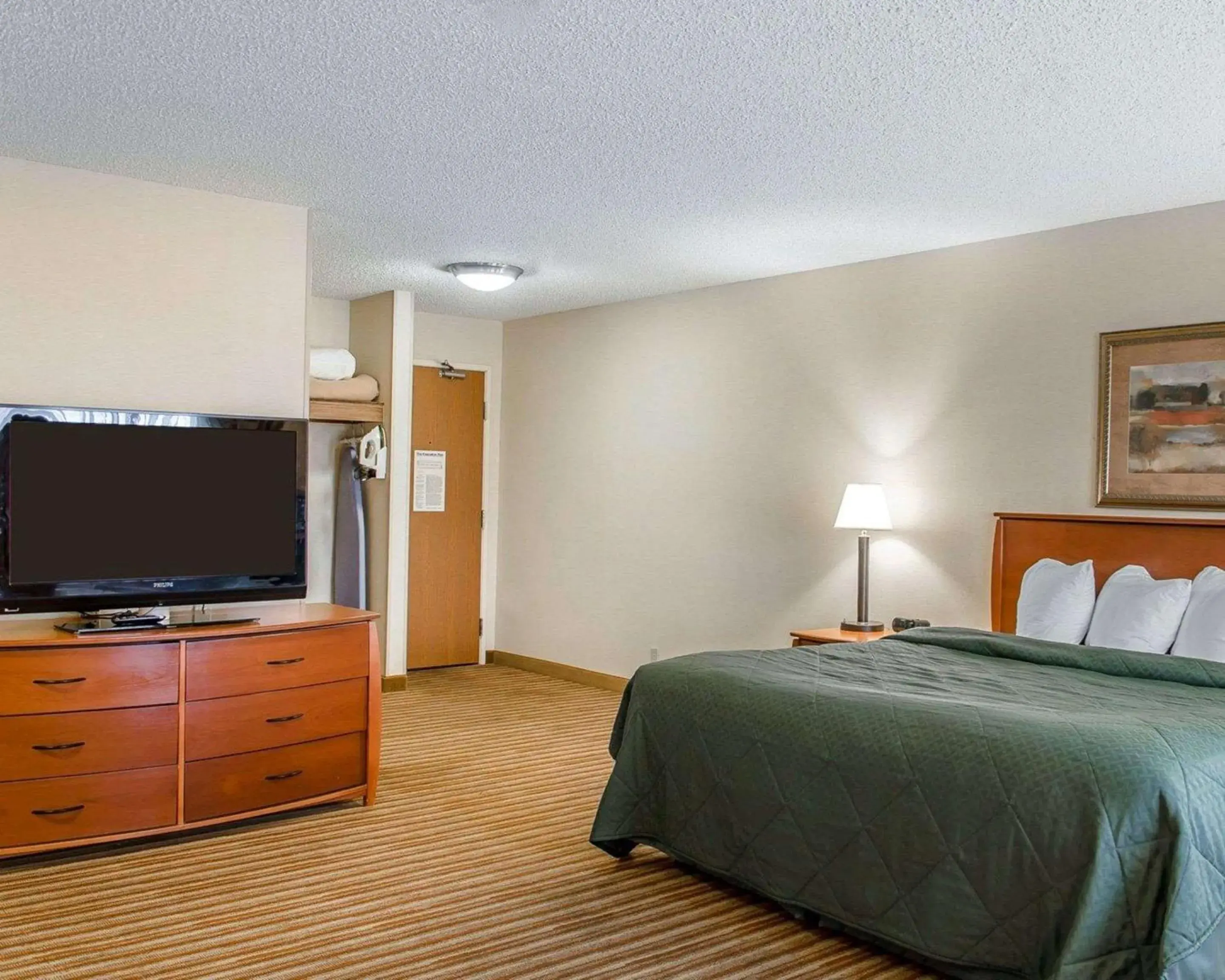 Photo of the whole room, Bed in Quality Inn & Suites Photo of the whole room, Bed in Quality Inn & Suites