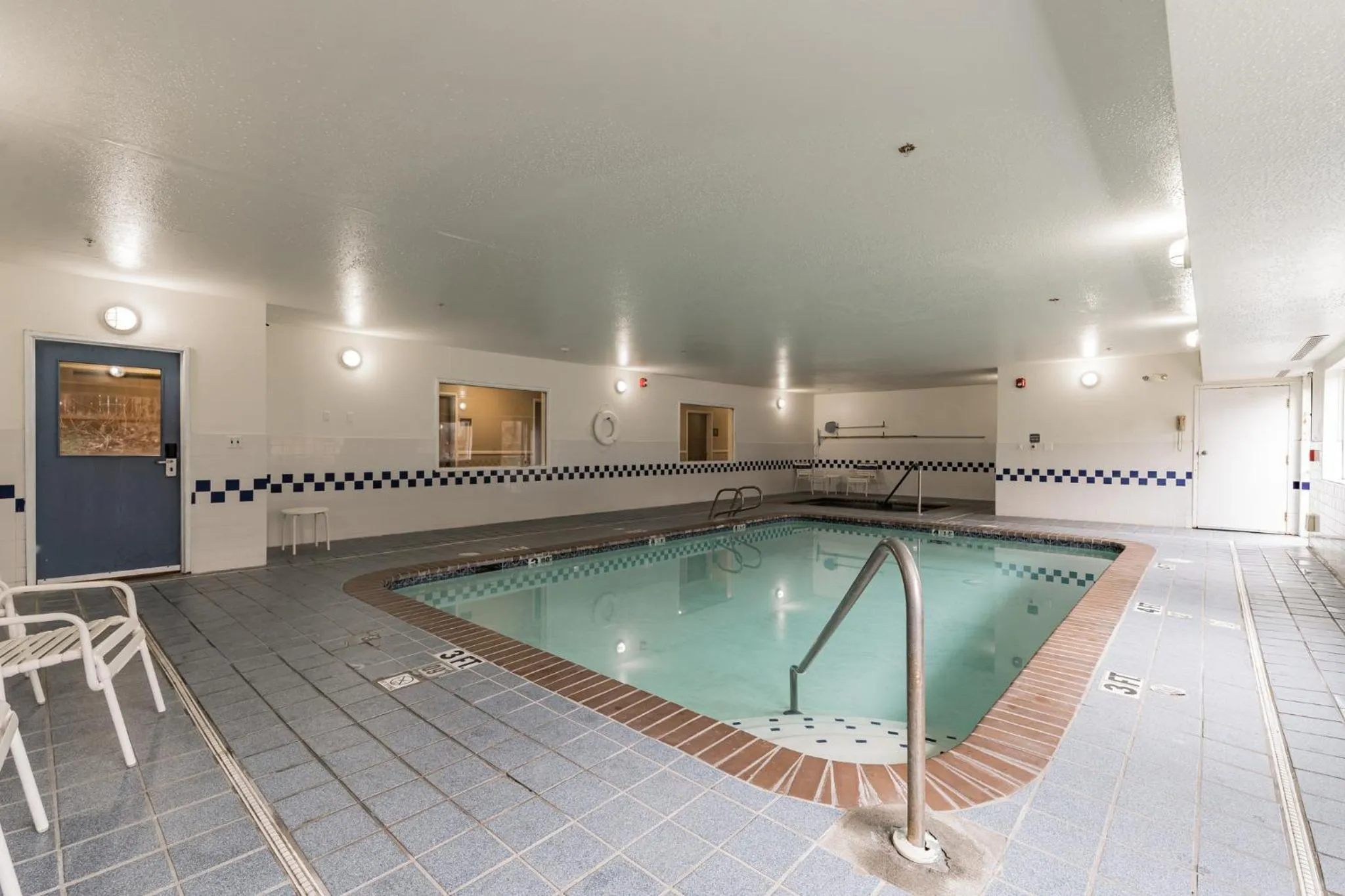 Swimming pool in Quality Inn Lewiston