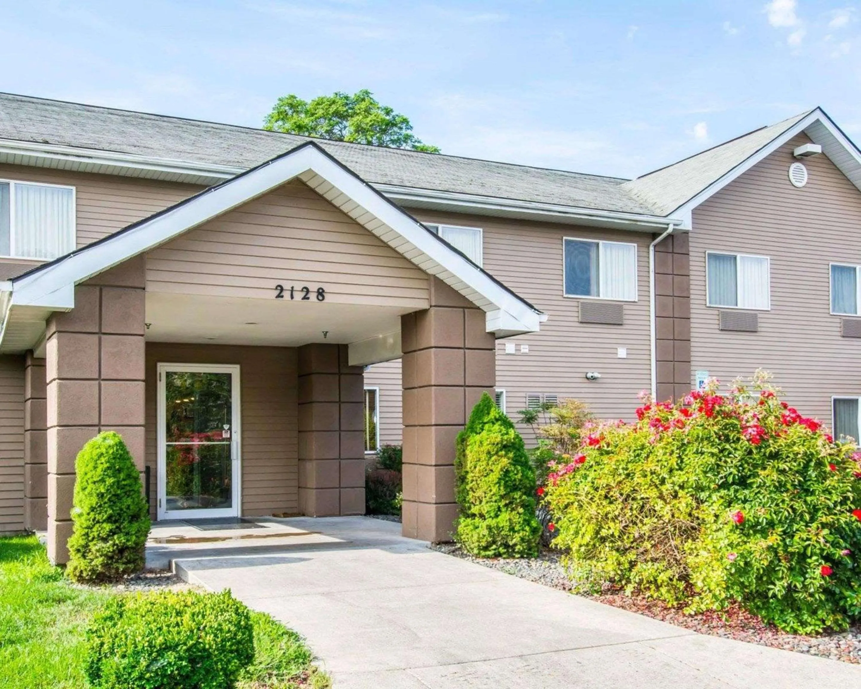 Property building in Quality Inn Lewiston