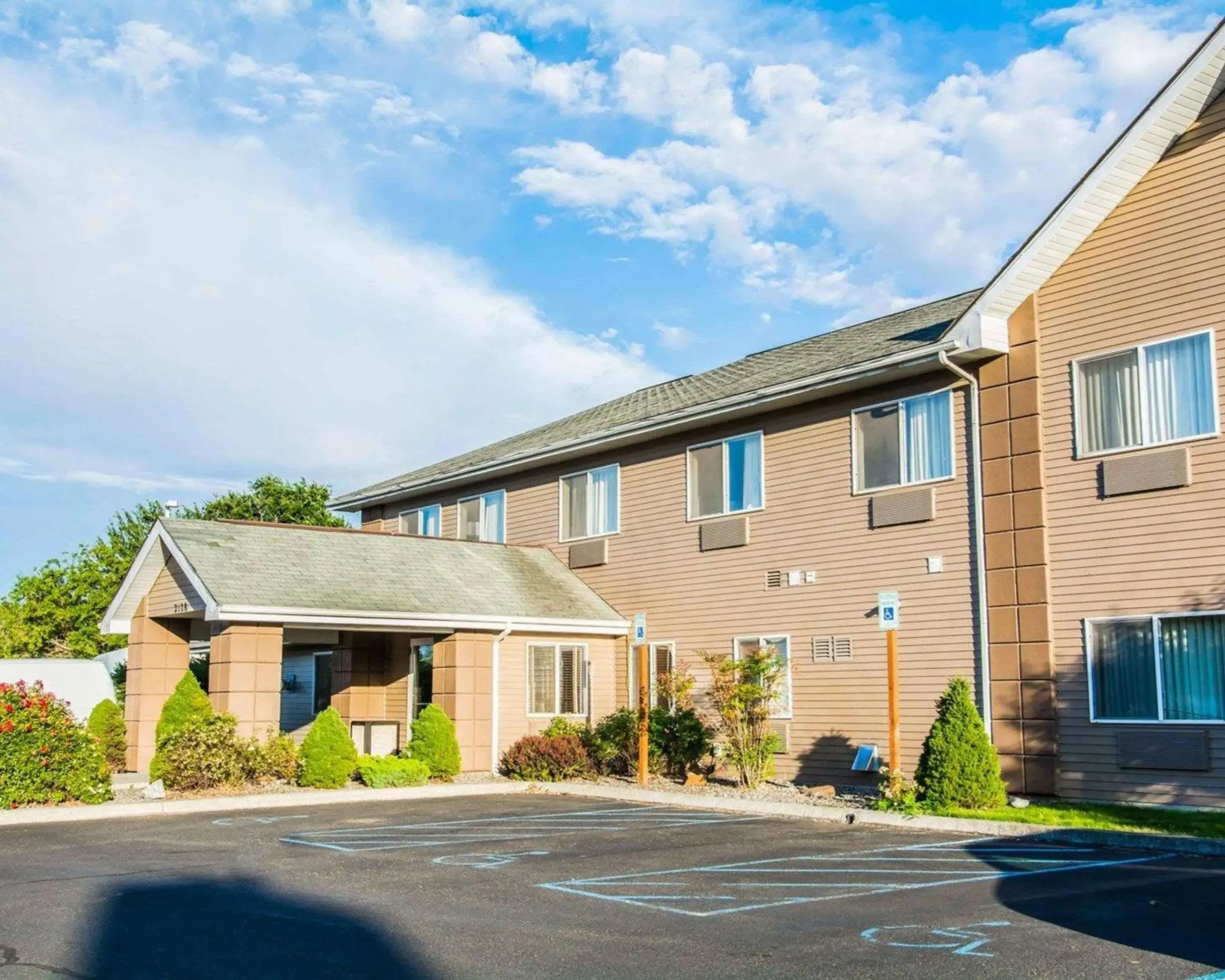 Property building in Quality Inn Lewiston Property building in Quality Inn Lewiston