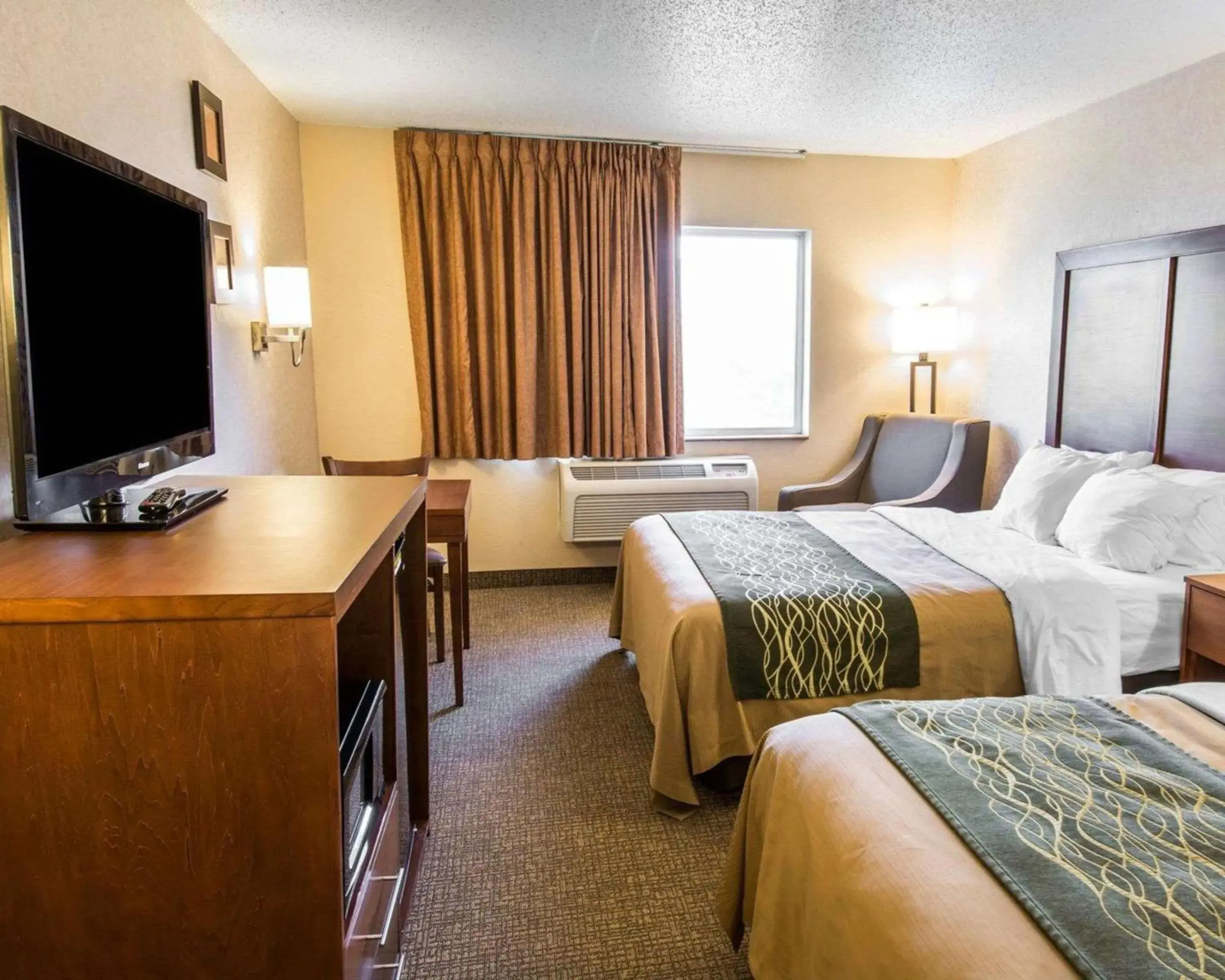 Photo of the whole room, Bed in Quality Inn Lewiston Photo of the whole room, Bed in Quality Inn Lewiston