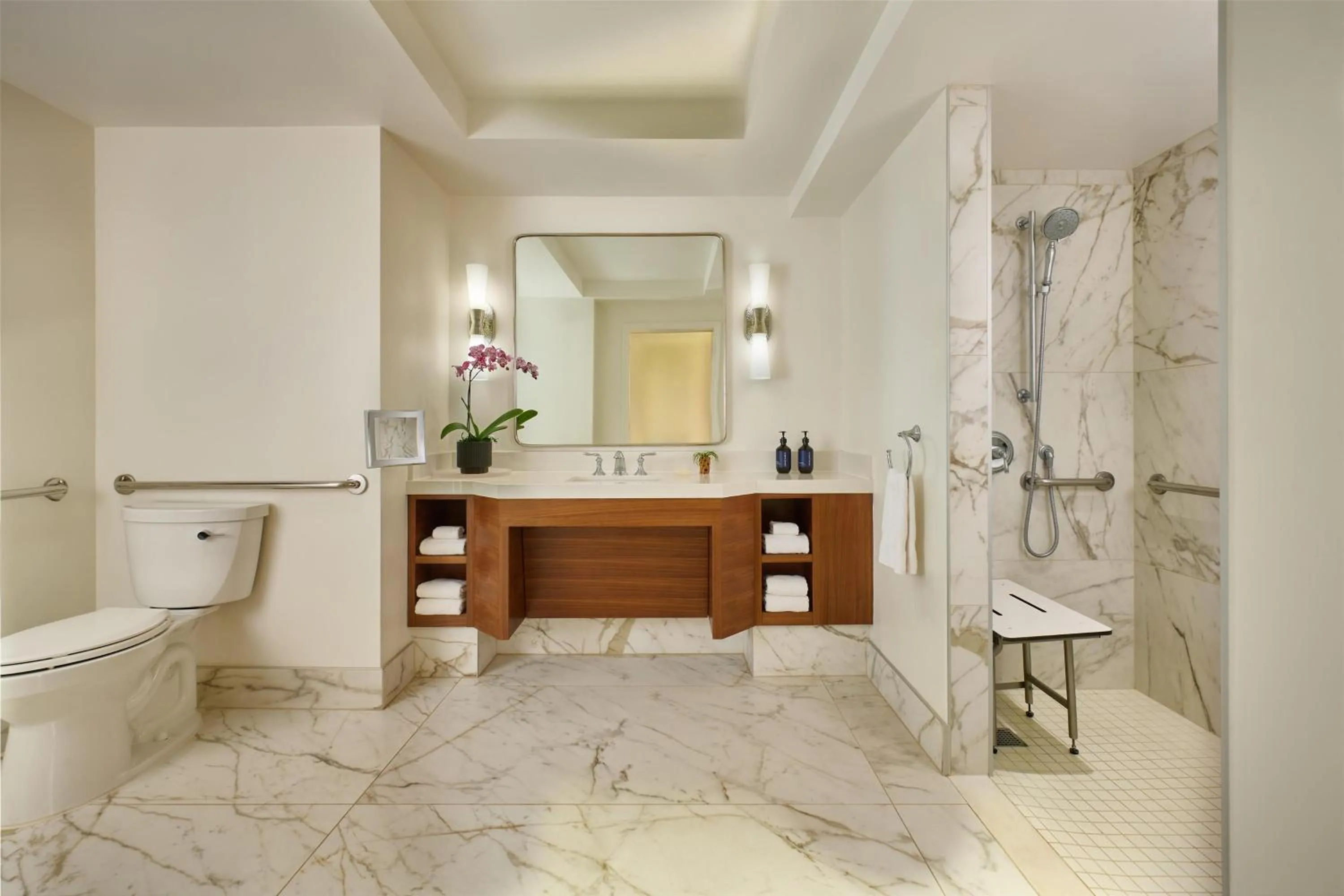 Bathroom in Grand Wailea Resort Hotel & Spa, A Waldorf Astoria Resort