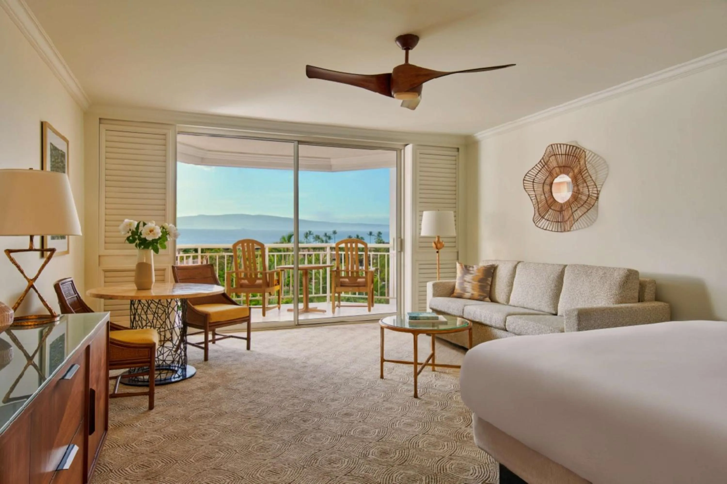 Bed in Grand Wailea Resort Hotel & Spa, A Waldorf Astoria Resort