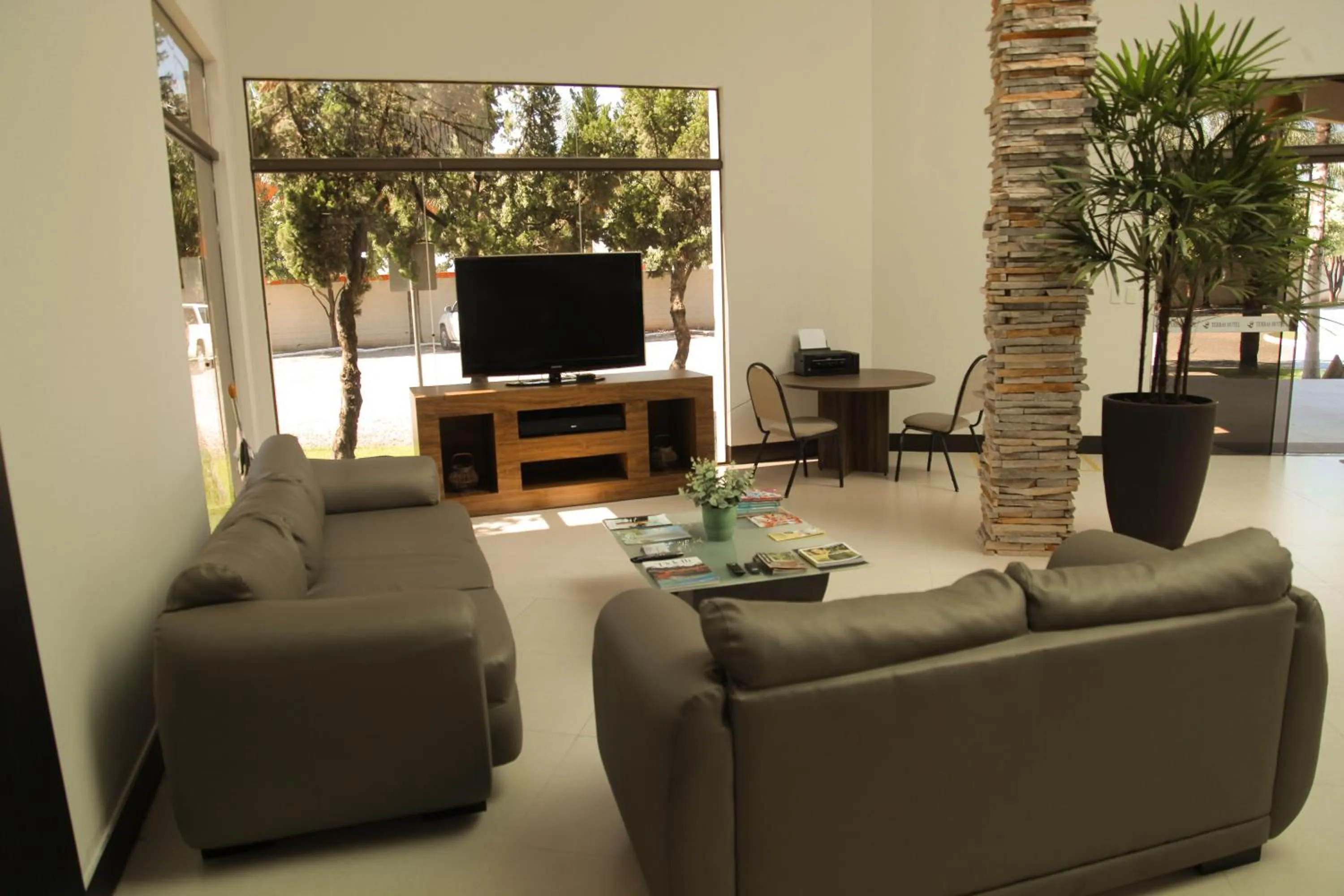 Living room in Terras Hotel