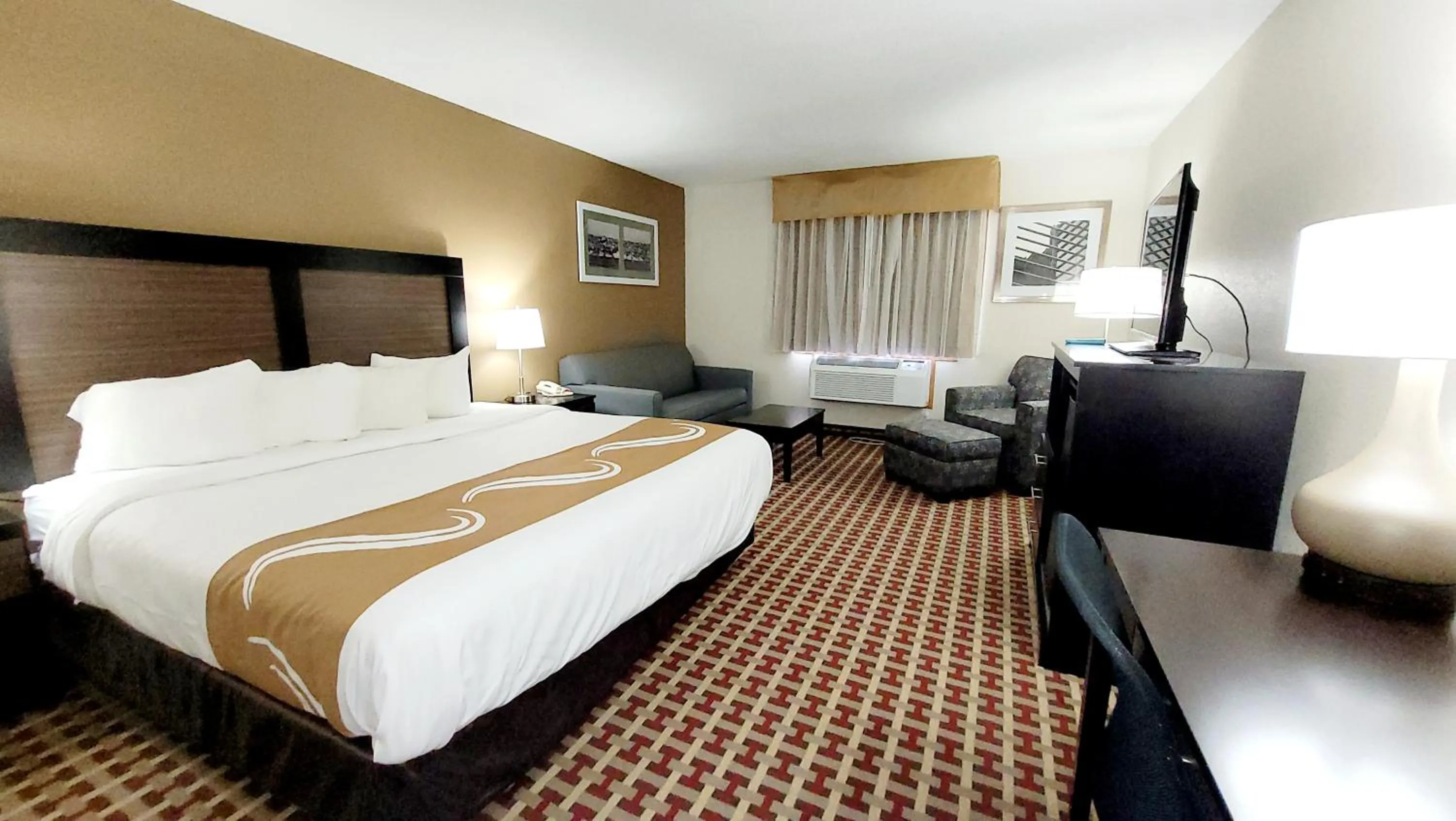 Bedroom, Bed in Quality Inn & Suites