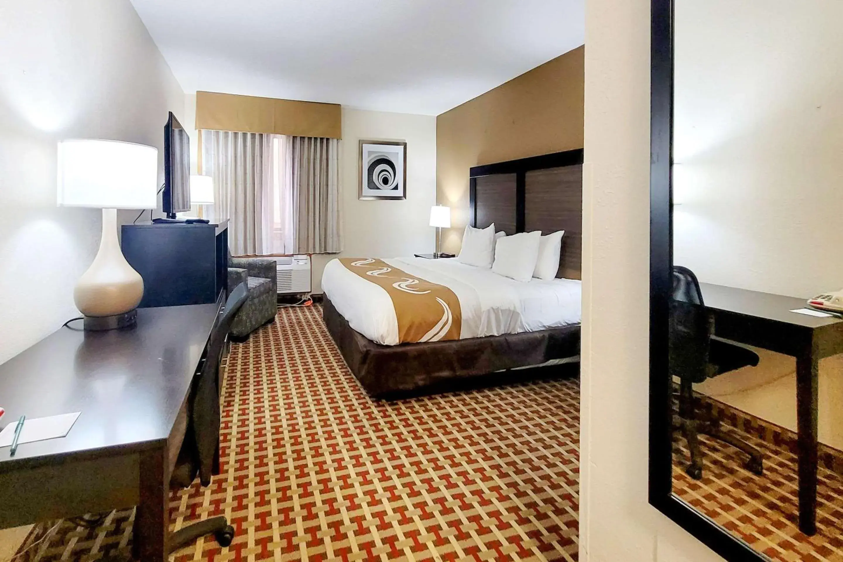 Bedroom, Bed in Quality Inn & Suites Bedroom, Bed in Quality Inn & Suites