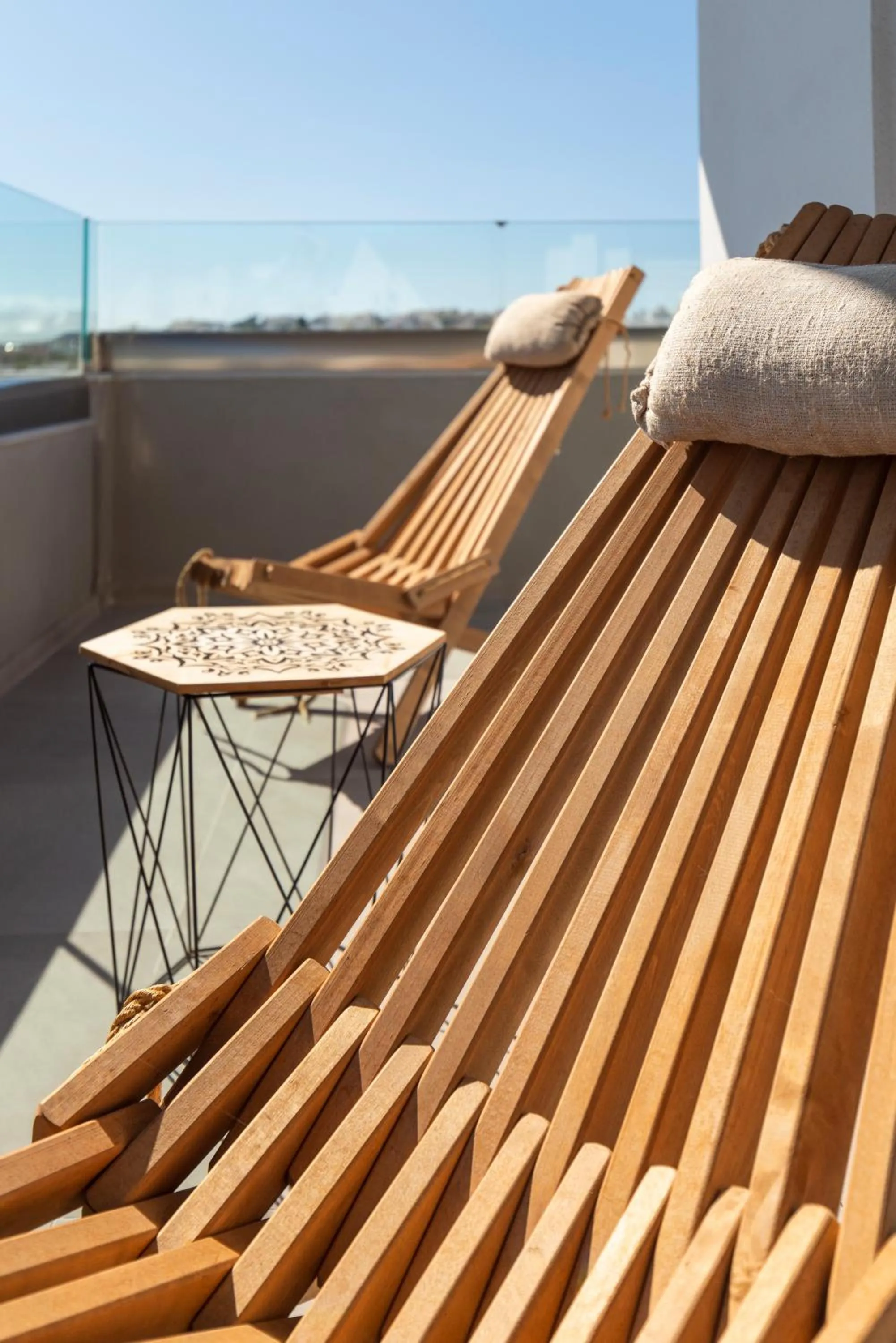 MIRAGE city APARTMENTS