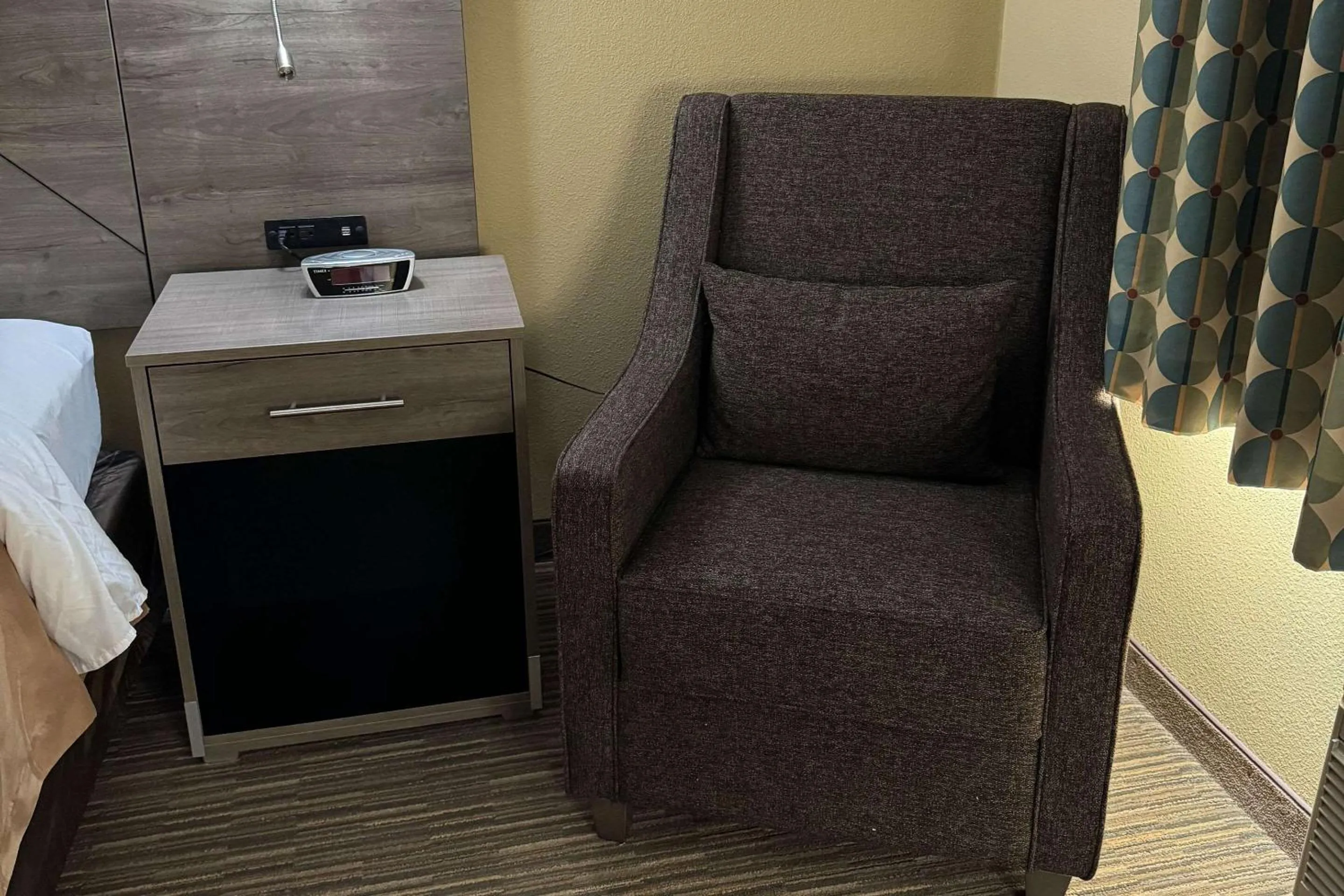 Bedroom in Quality Inn Forsyth Decatur