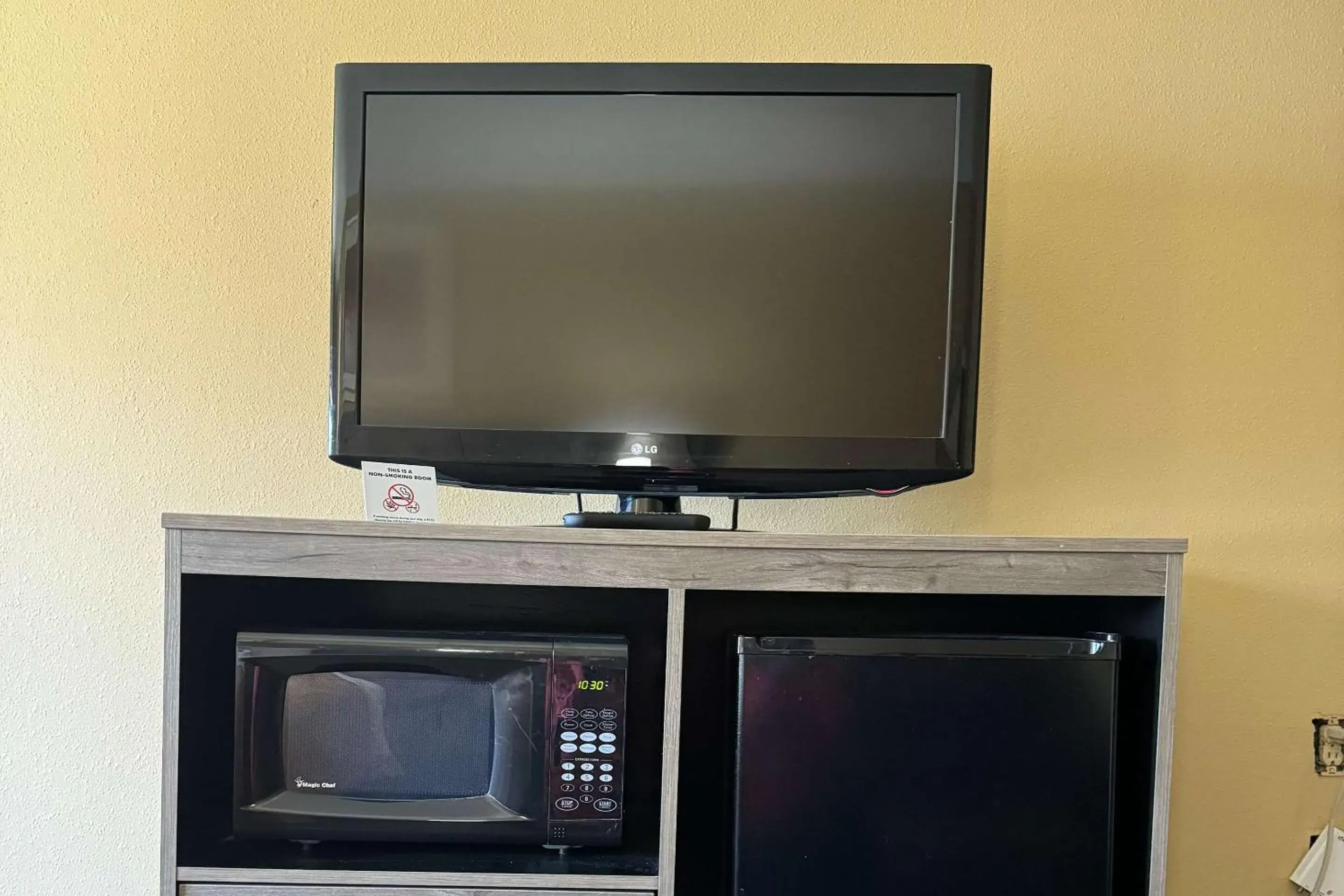 Bedroom in Quality Inn Forsyth Decatur Bedroom in Quality Inn Forsyth Decatur
