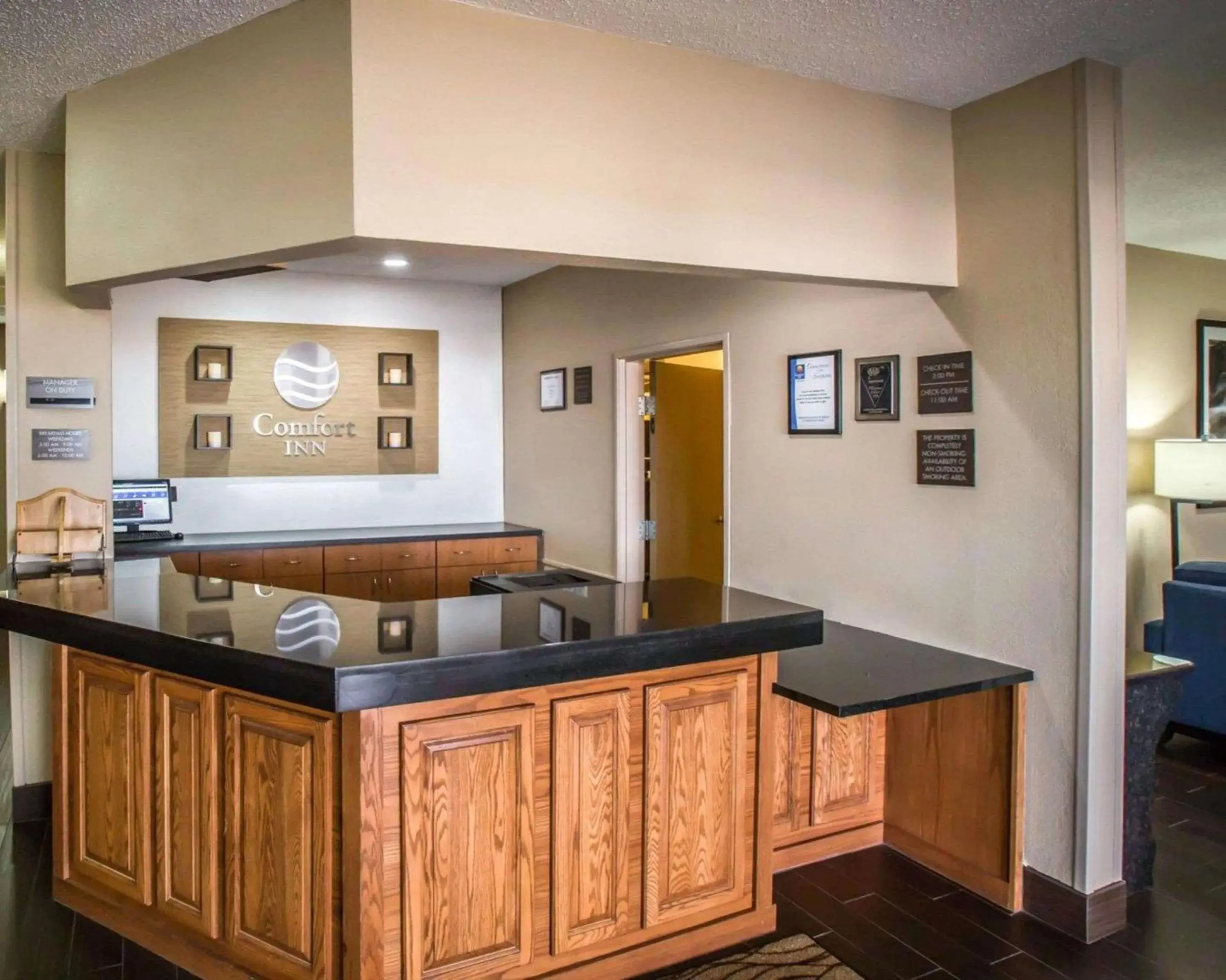 Lobby or reception in Comfort Inn Morris I-80 Lobby or reception in Comfort Inn Morris I-80