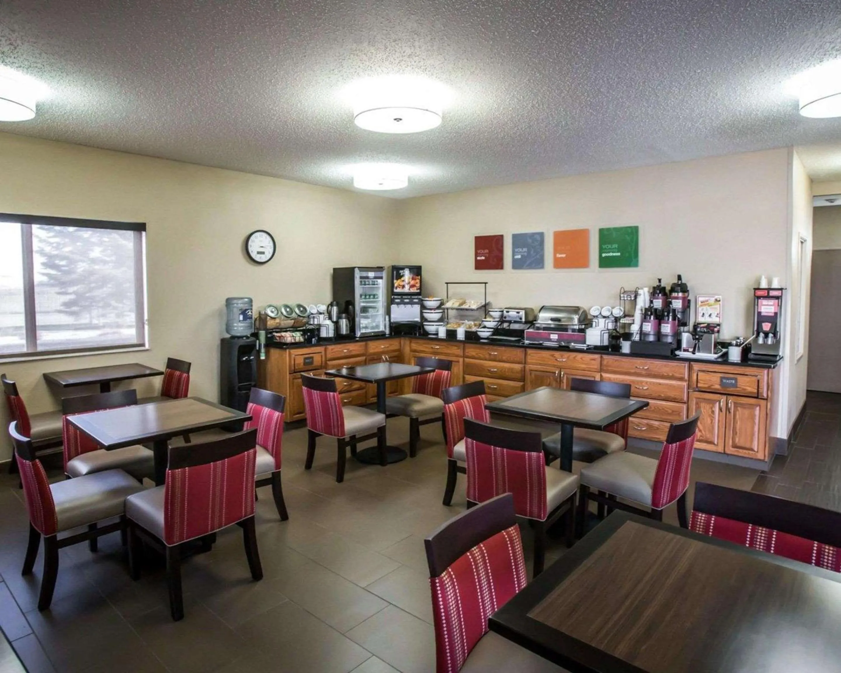 Restaurant/places to eat in Comfort Inn Morris I-80