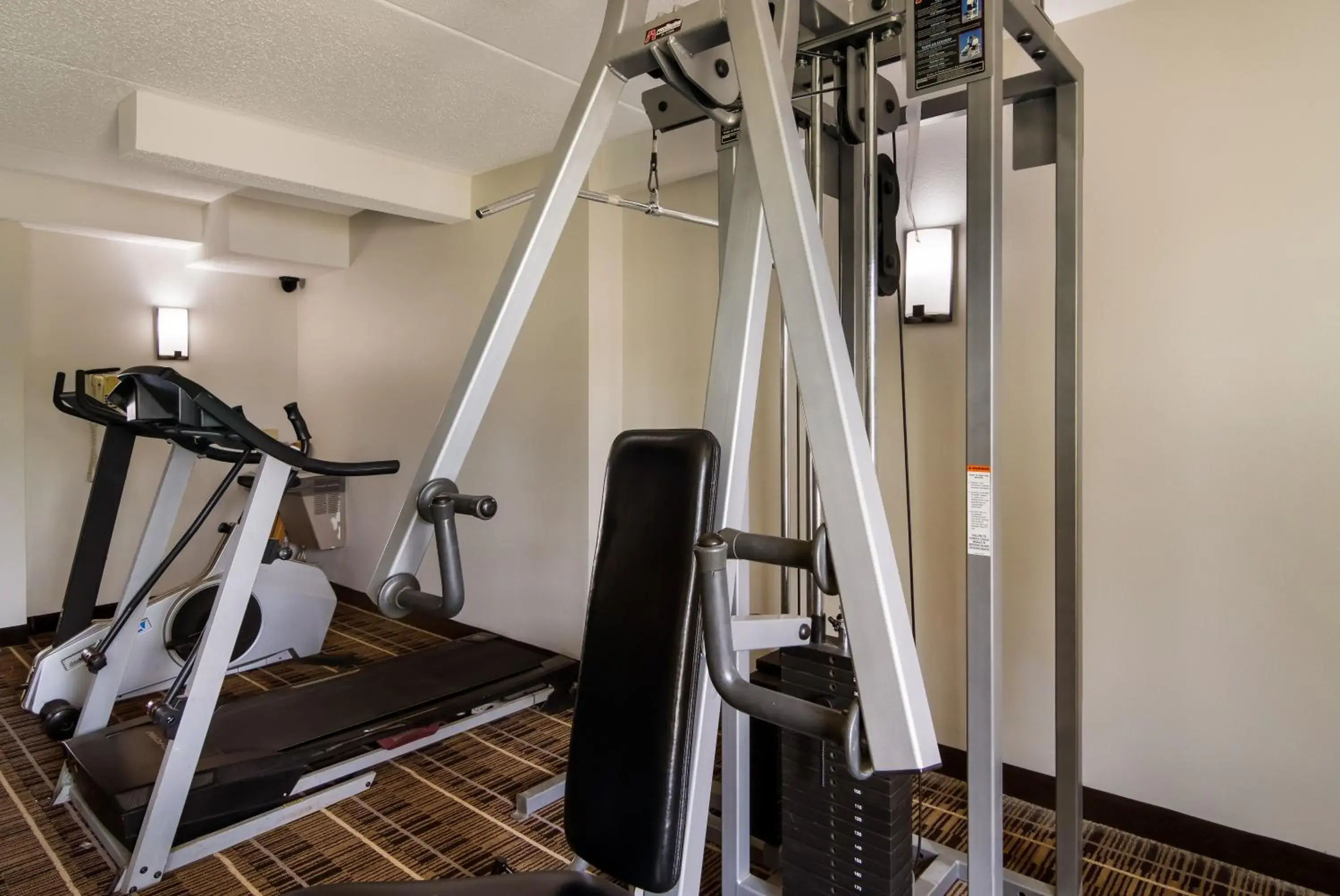 Fitness centre/facilities in Quality Inn Aurora - Naperville Area Fitness centre/facilities in Quality Inn Aurora - Naperville Area