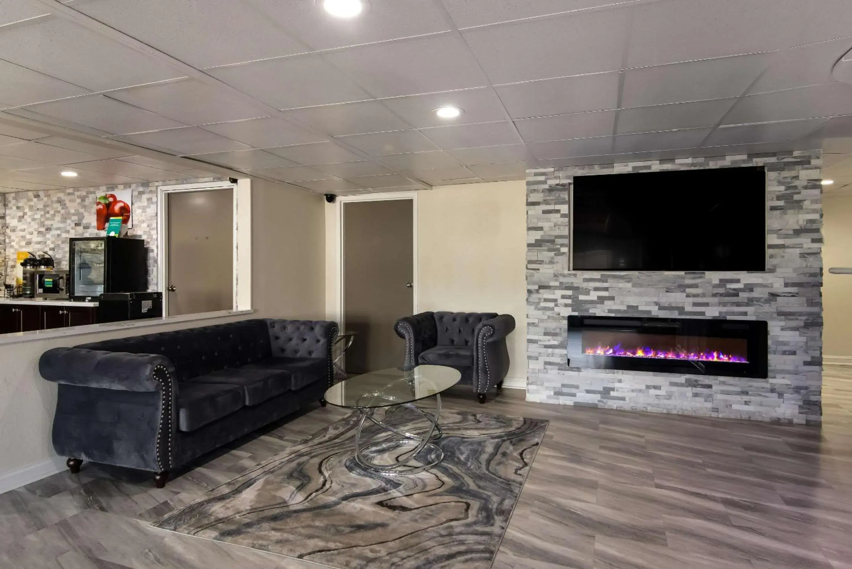 Lobby or reception in Quality Inn Aurora - Naperville Area Lobby or reception in Quality Inn Aurora - Naperville Area