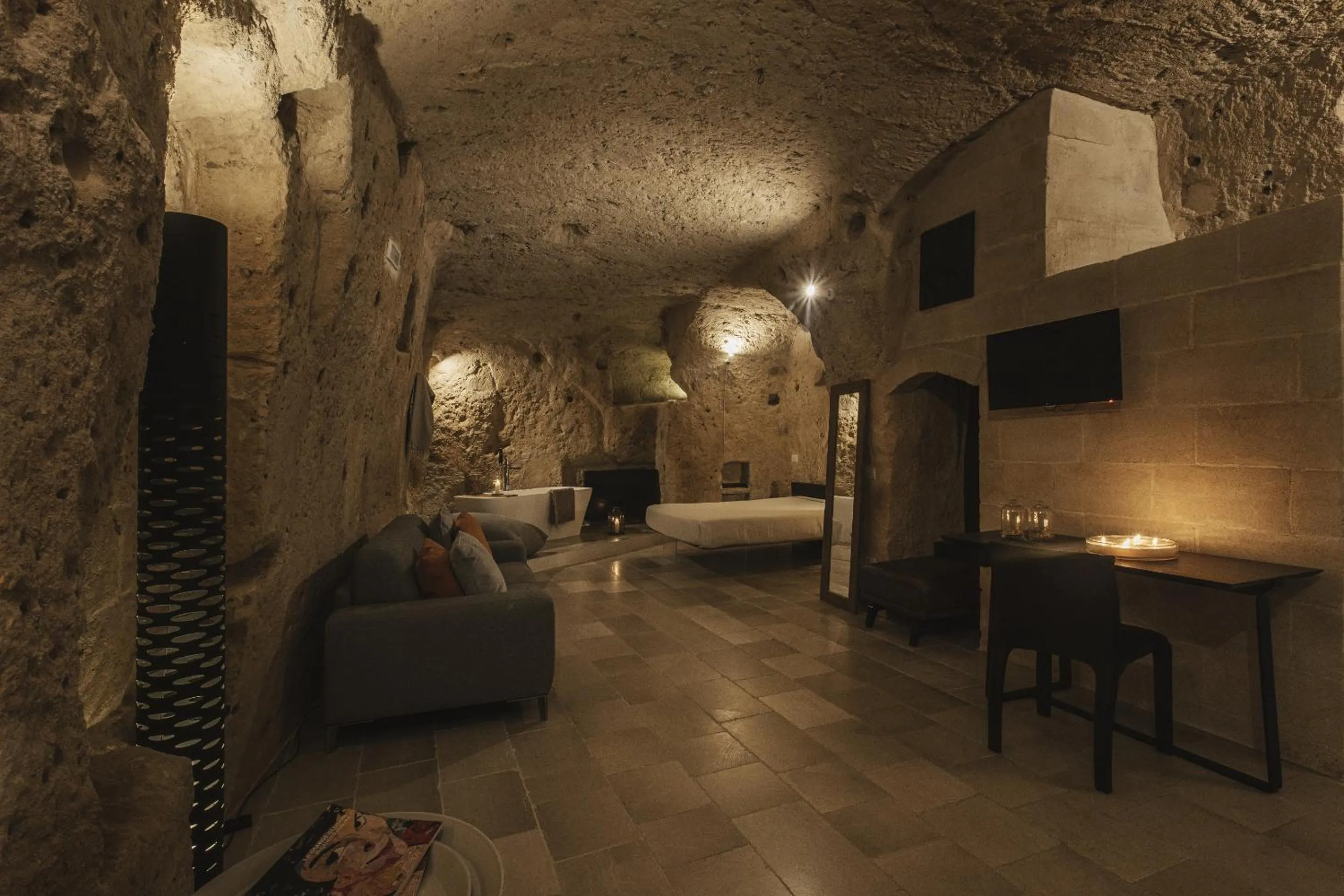 Deluxe Junior Suite in Aque cave