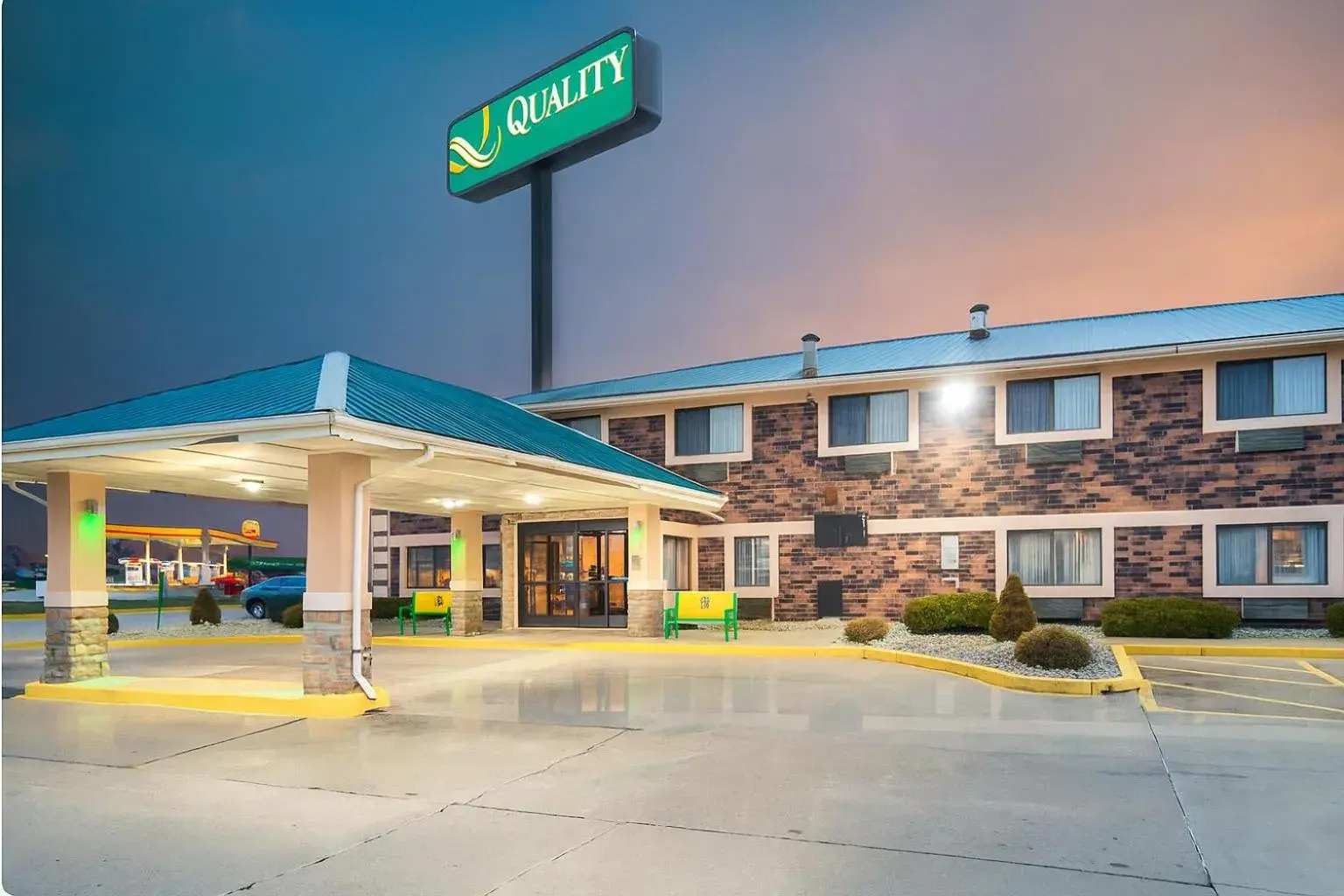 Property building in Quality Inn & Suites Danville East Property building in Quality Inn & Suites Danville East