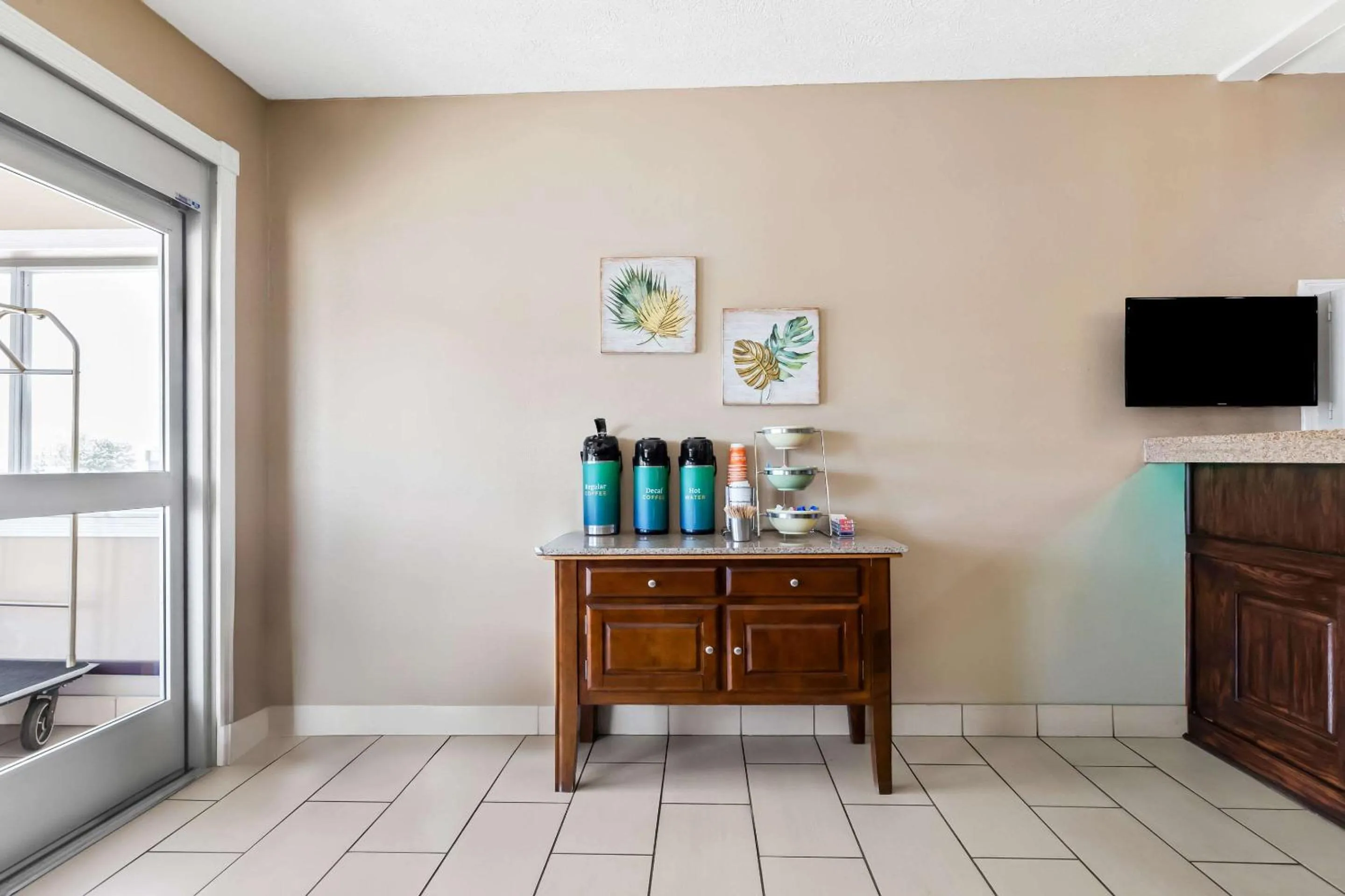 Lobby or reception in Quality Inn & Suites Springfield Southwest near I-72