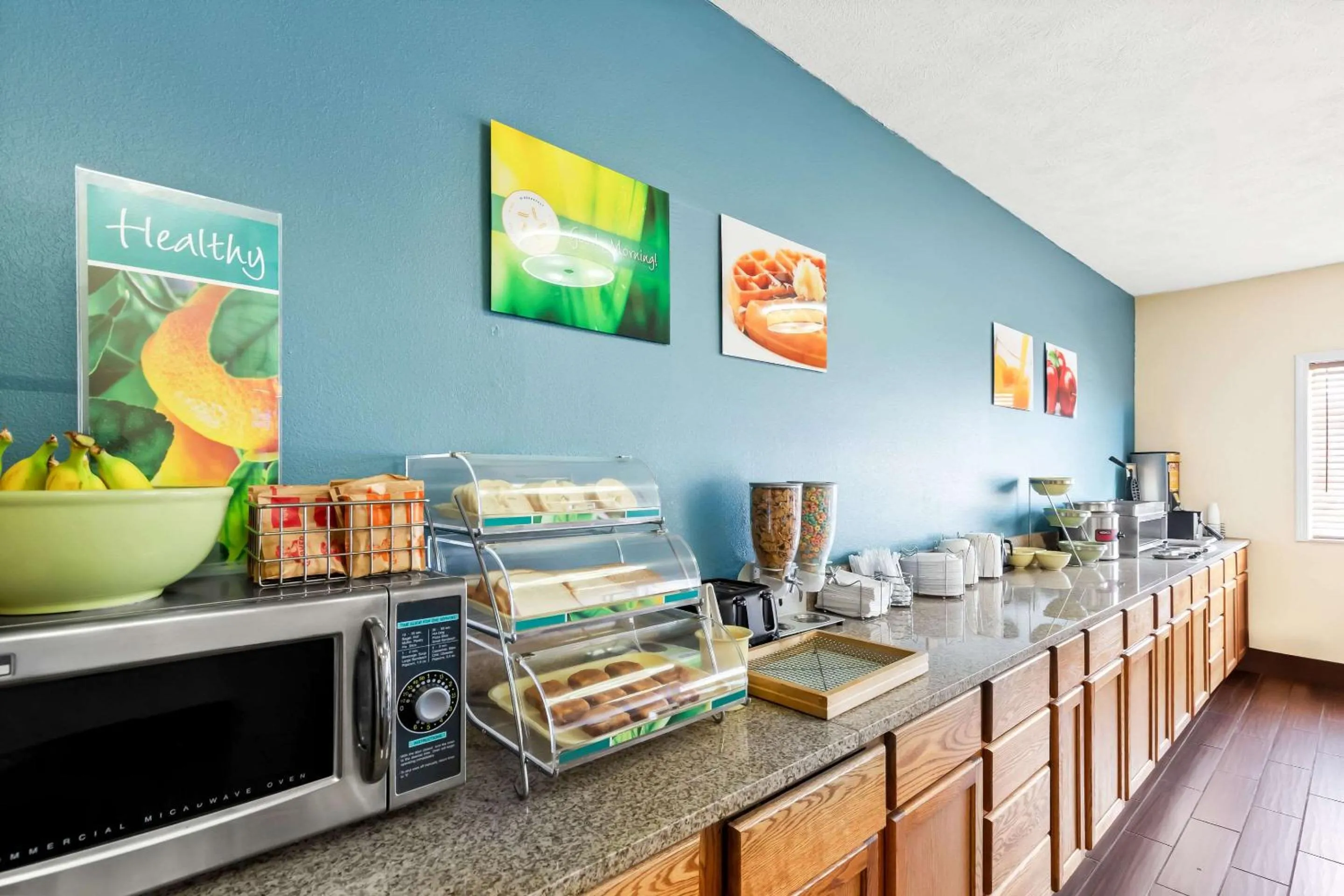 Breakfast in Quality Inn & Suites Springfield Southwest near I-72